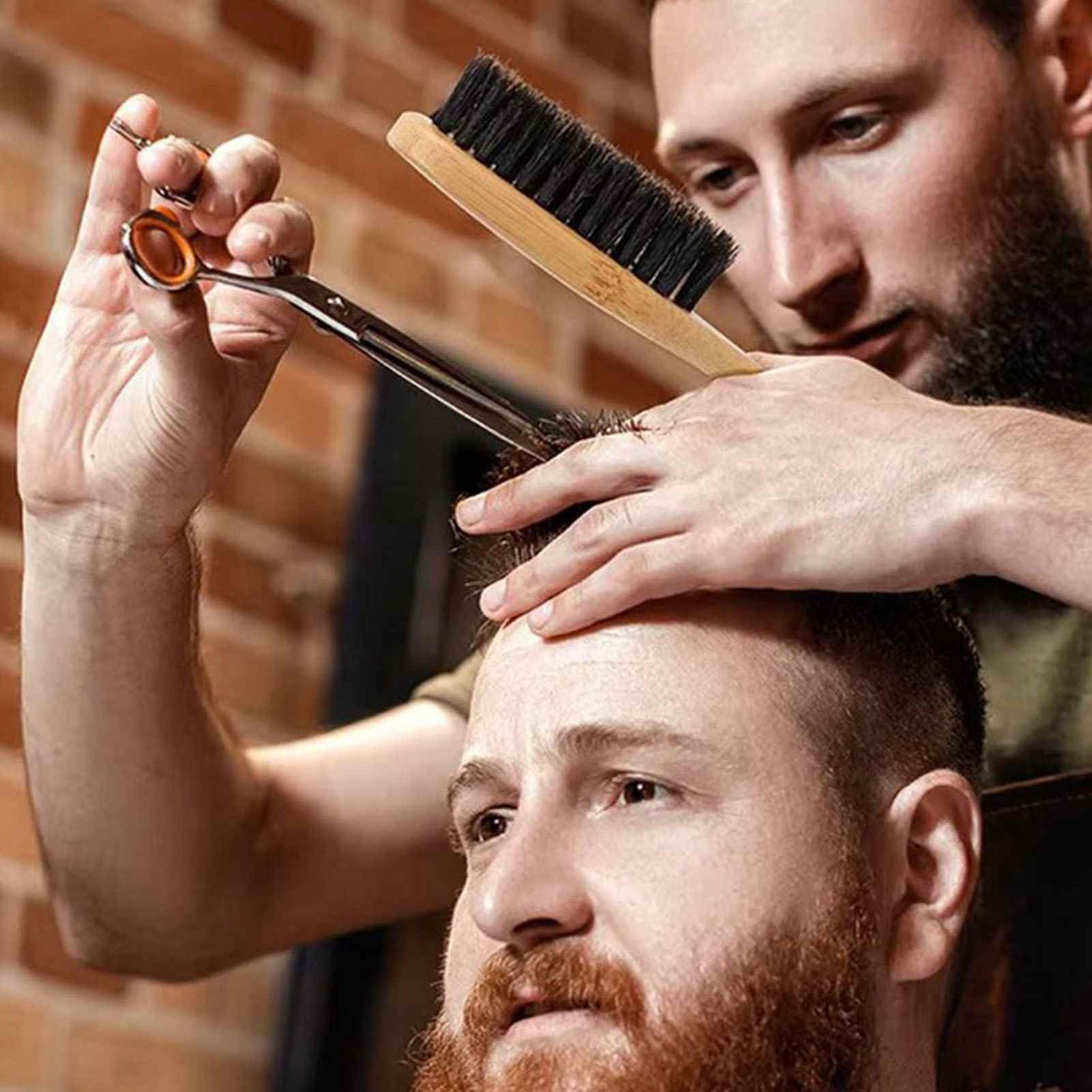 Spazzola per Barba Uomo con Manico in Legno, Spazzola Multiuso per del Viso per la Pulizia dello Styling, Legno Massello di Faggio con Setole (Pennello Barba a Coda Appuntita Colore di)