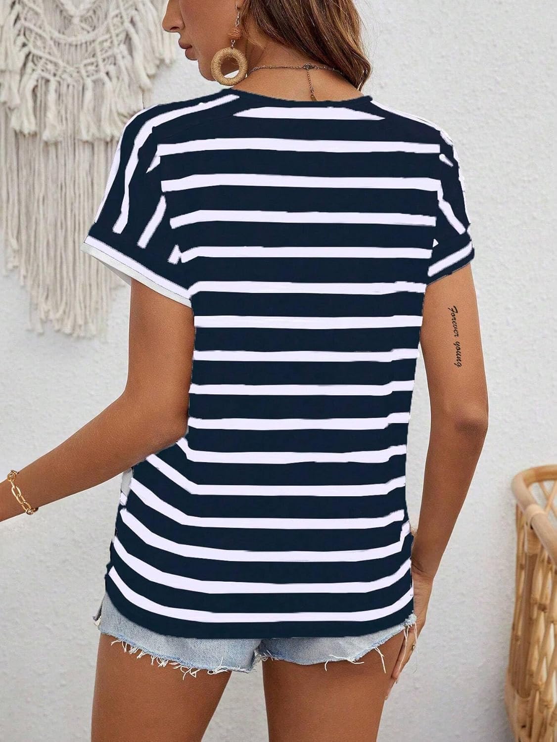 LilyCoco Womens Short Batwing Sleeve Striped Shirt Crew Neck Tops Casual Loose Fit Tee - Image 2