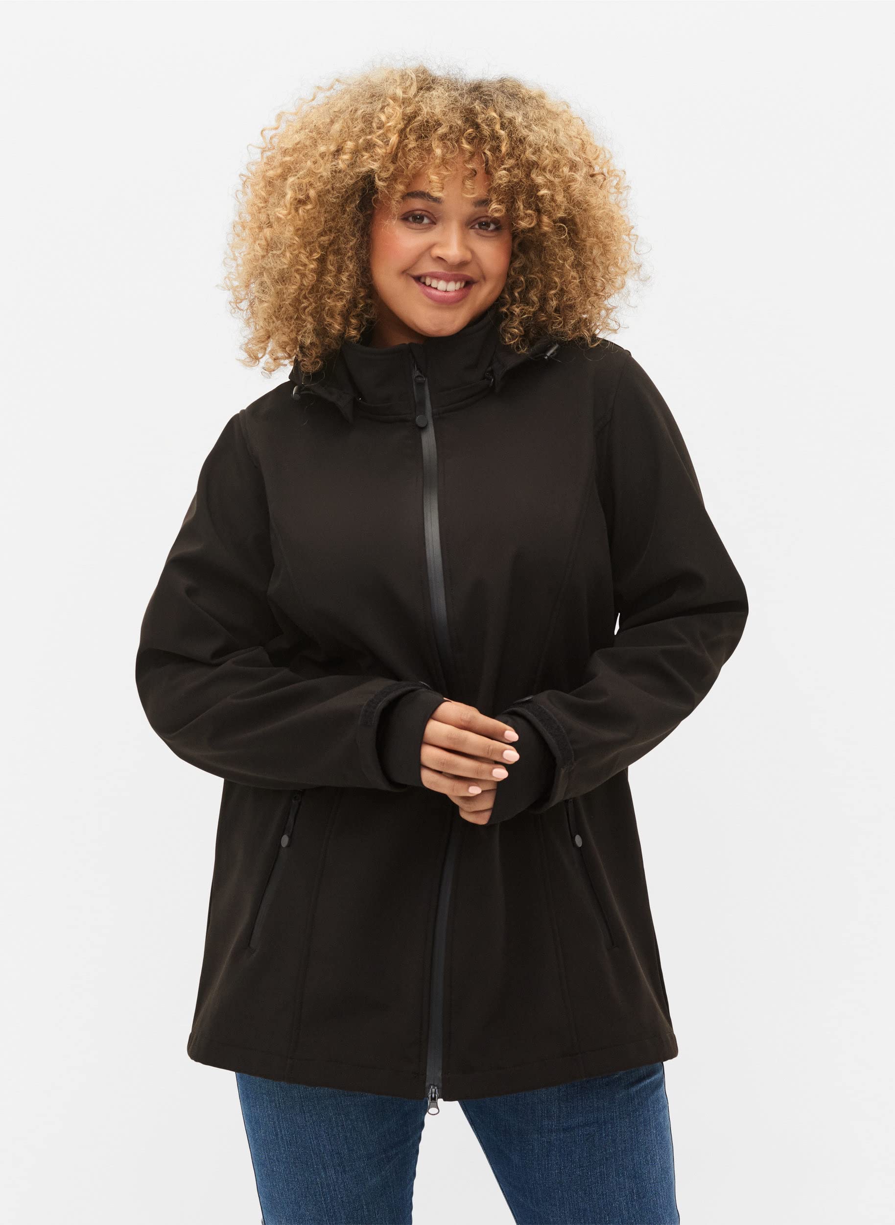 Zizzi Softshelljacke für Damen Große Größen - Übergangsjacke Kurz - Atmungsaktiv, Winddicht & Wasserabweisend - mit Kapuze - Jacke aus Softshell-Material - mit Fleece Gefüttert