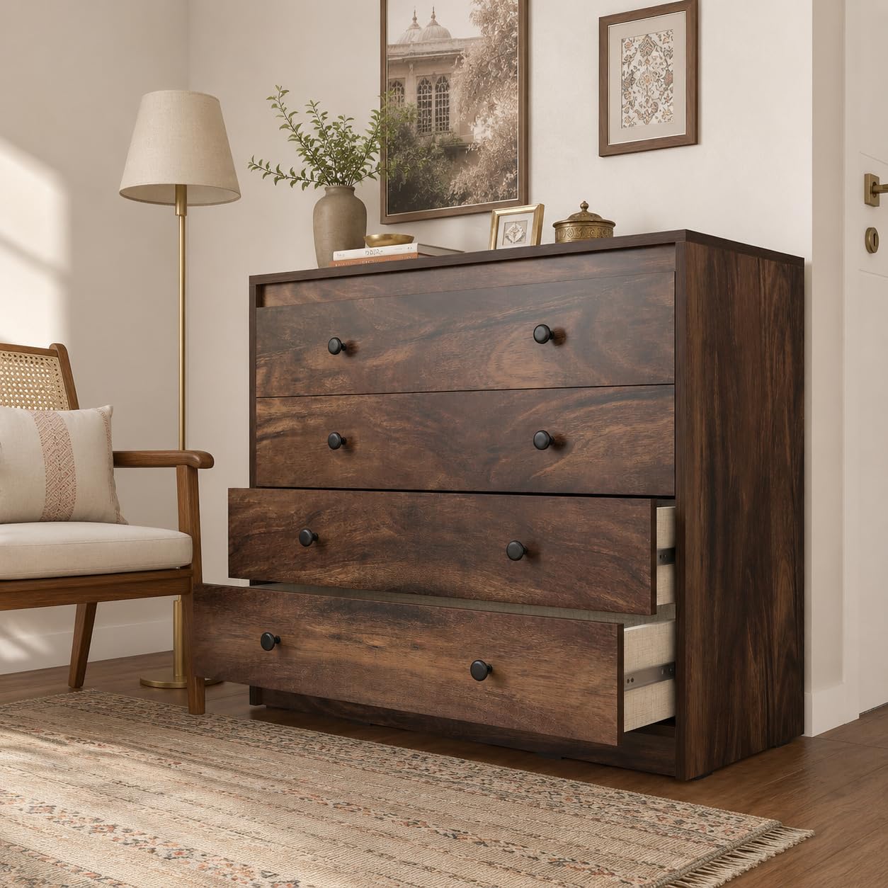 Studio Kook Majestic Chest of Drawers, Engineered Wood, Junglewood | Four spacious drawers on telescopic channels, each rated for up to 15 kg. Organises clothes, linens and everyday essentials.
