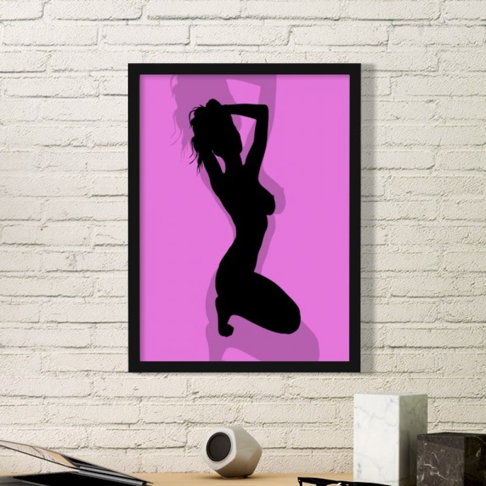 Cadre photo bois noir peinture femme agenouillée pour habiller un mur nu