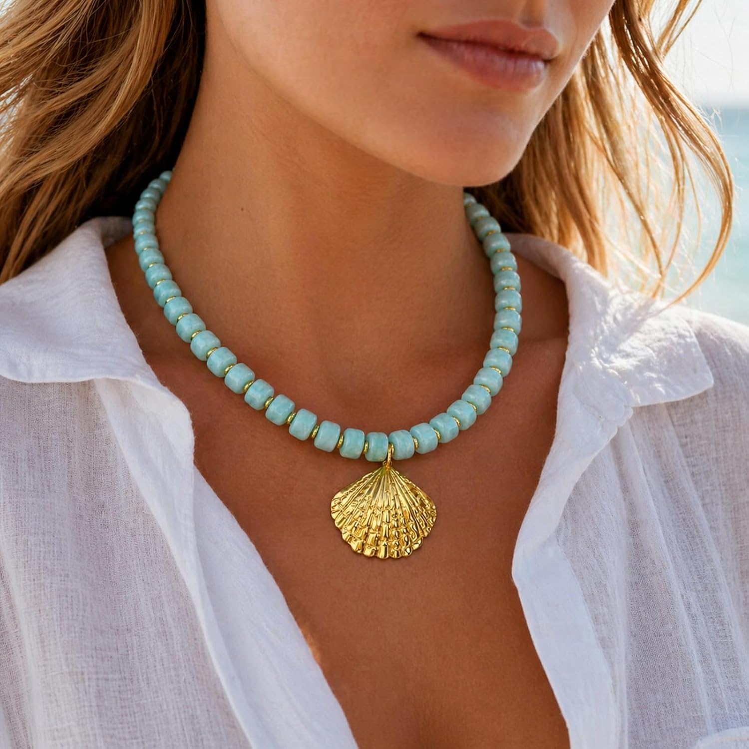 Chunky Beaded Starfish Shell Necklace for Women Gold Seashell Star Beaded Necklace Colorful Star fish Statement Necklace Summer Beach Jewelry Gifts