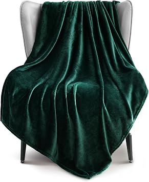 Exclusivo Mezcla Extra Large Fleece Throw Blanket for Couch, Sofa, 300GSM Super Soft and Warm Blankets, Forest Green Throw All Season Use, Cozy, Plush, Lightweight, 127x178 CM