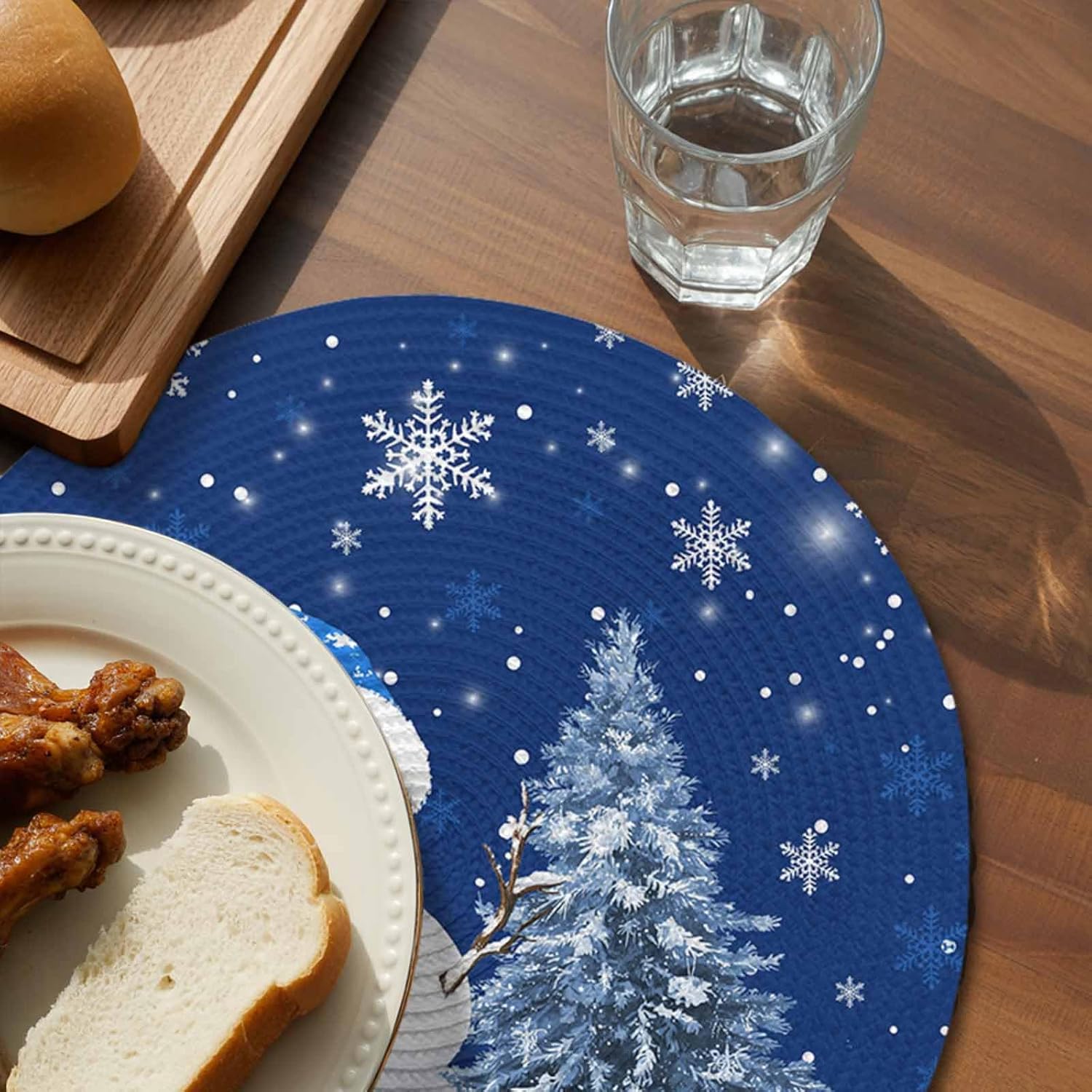 Christmas Round Placemats Set of 4 Blue Hat Scarf Snowman Place Mats Washable Woven Placemat Xmas Tree Snowflake Circle Braided Table Mat for Kitchen Dining Table Xmas Holiday Party Home Decor 15 Inch