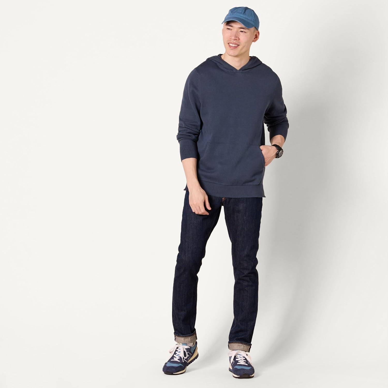 Amazon Essentials Men's Relaxed-Fit Hoodie Sweater - Image 3