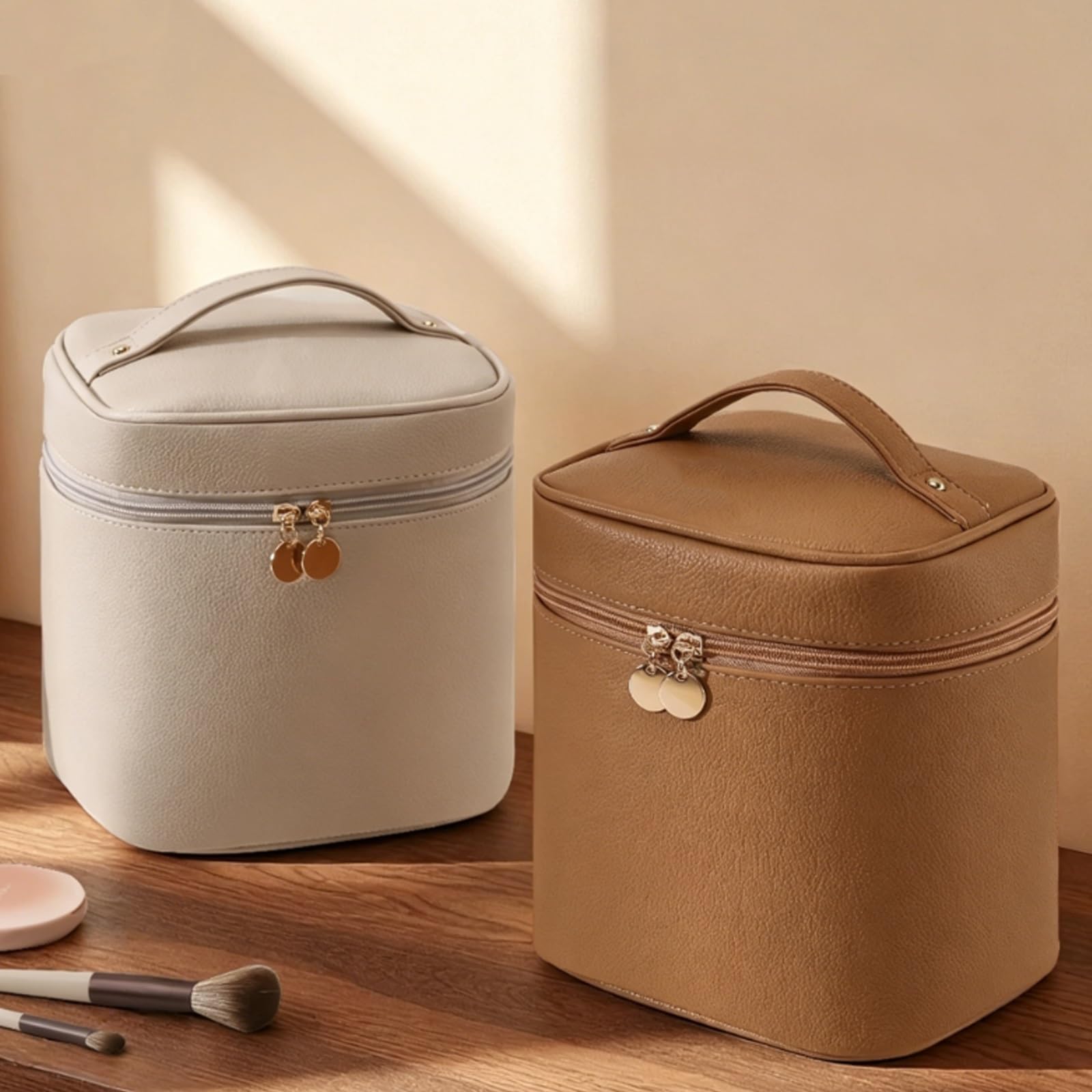 Beauty Case Impermeabile per Cosmetici, Borsa da Trucco, con Scomparti, Trousse da Toilette in Pelle Impermeabile con Manico per Donna, Design Verticale, Ideale Viaggi Senza(White)
