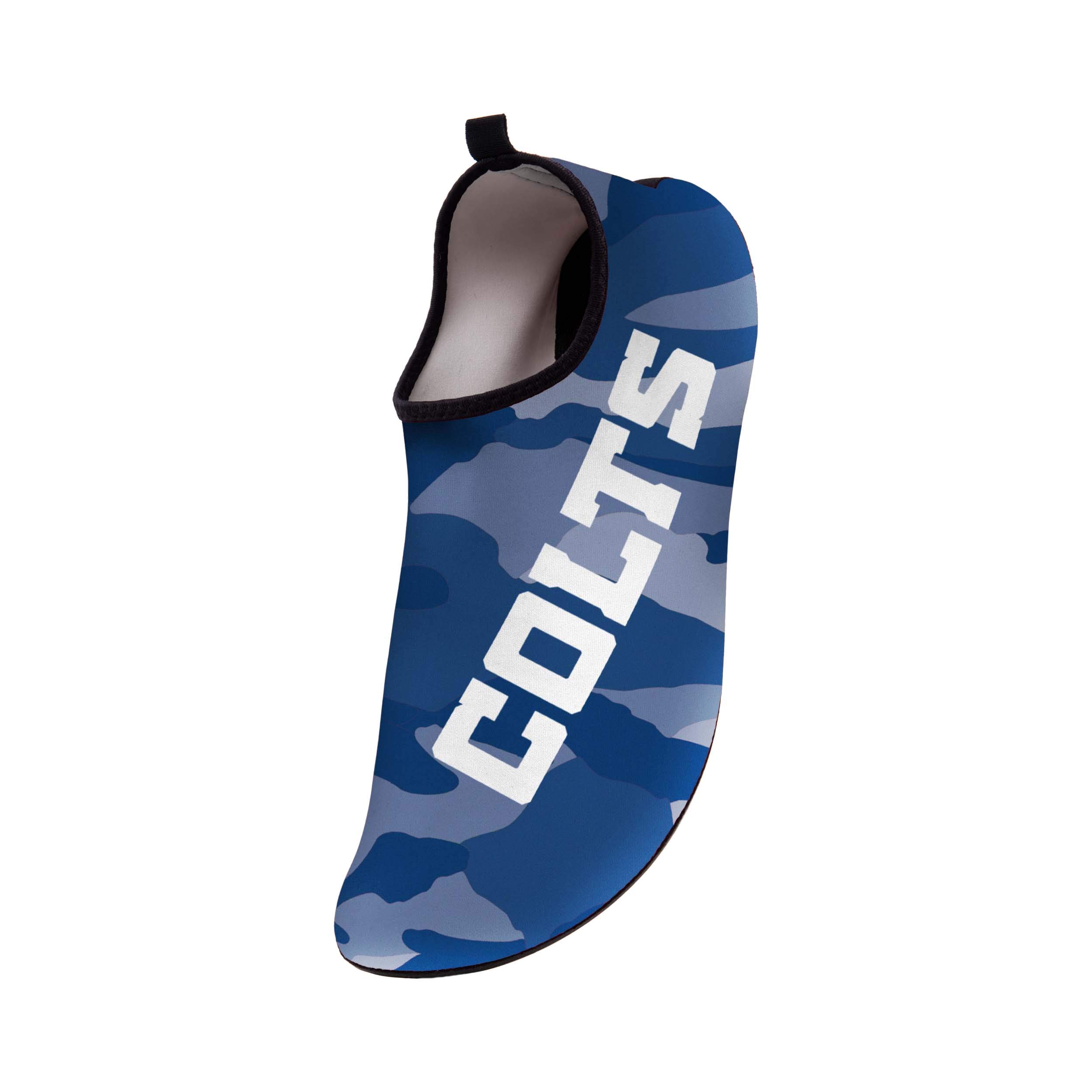 FOCO Men's NCAA &amp; NFL Team Camo Water Shoe