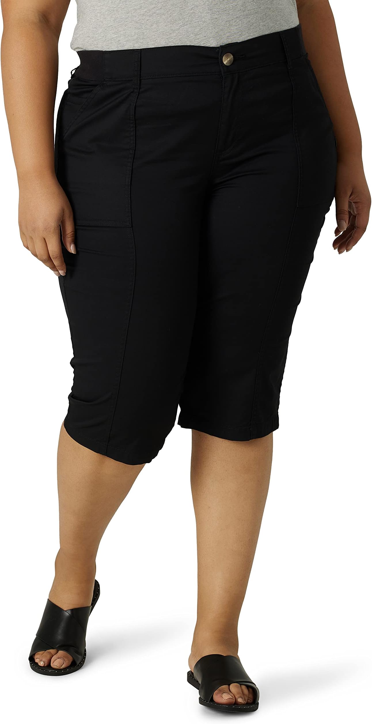 Lee Women's Plus Size Flex-to-go Utility Capri Pant