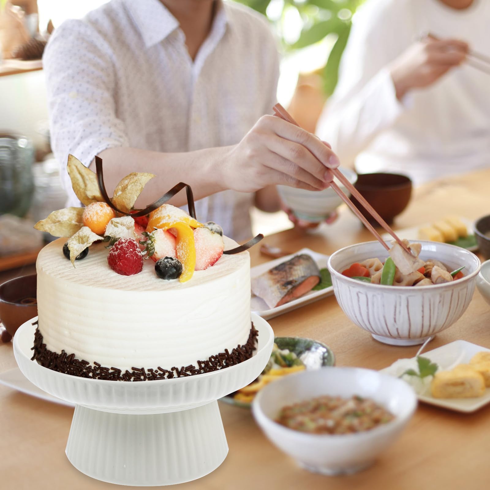 Levemolo Alzata per Torte in Porcellana Bianca, Vassoio Elegante per Dolci e Snack, per Feste e Compleanni, Accessorio Chic e Funzionale