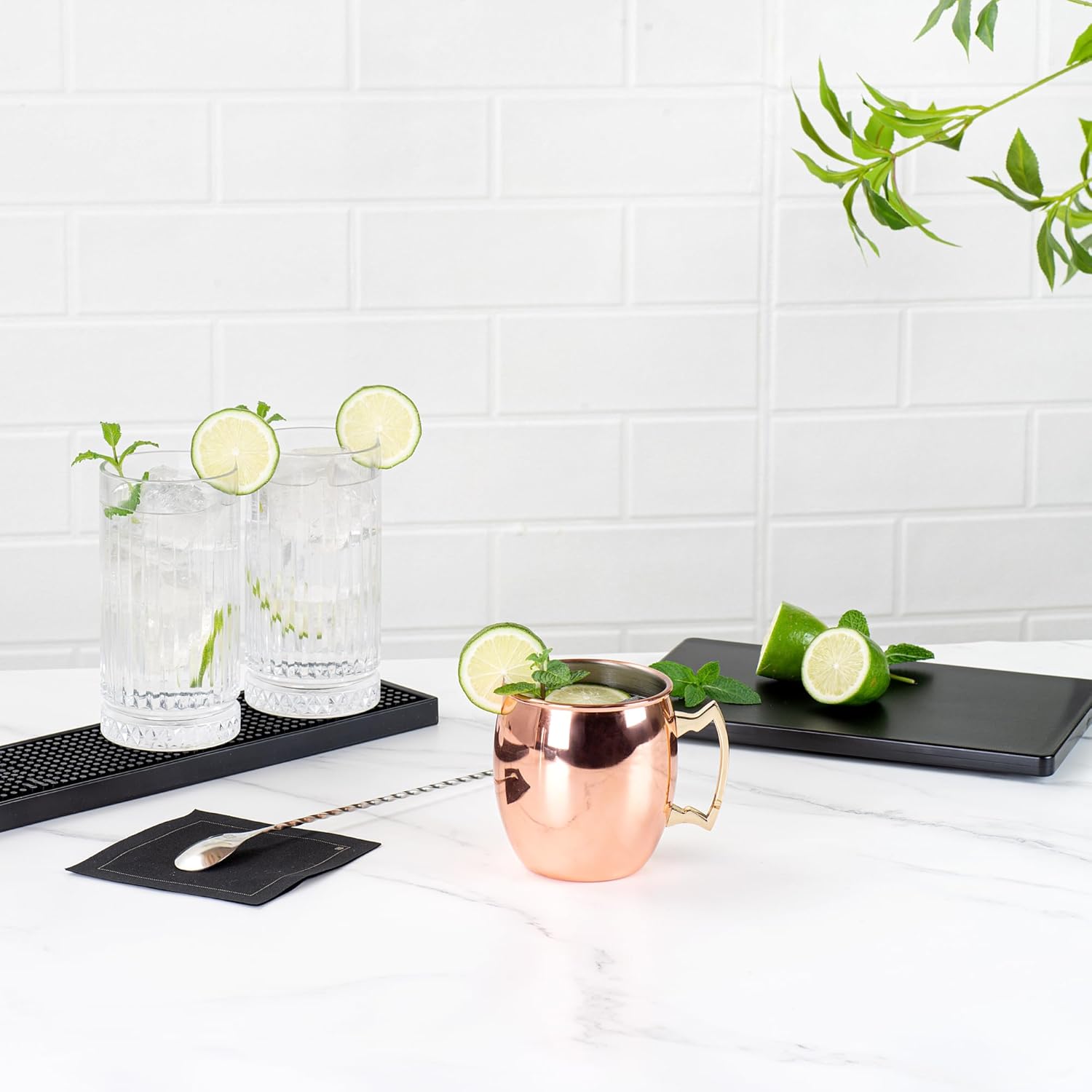 Restaurantware Bar Lux 16-Ounce Moscow Mule Mug 1 Handcrafted Cocktail Mug - With Ergonomic Handle Food Grade Copper-Plated Stainless Steel Mug For Drinks For Cold Drink Wine Or Cocktails