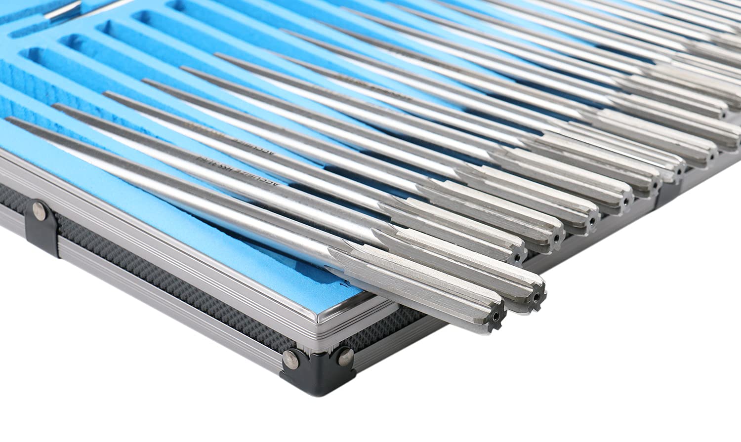 Accusize Industrial Tools 29 Pc Set 1/16 to 1/2 inch by 1/64 in HSS M2 Premium Chucking Reamers, Straight Flute, Aluminum Case, 5528-SF00