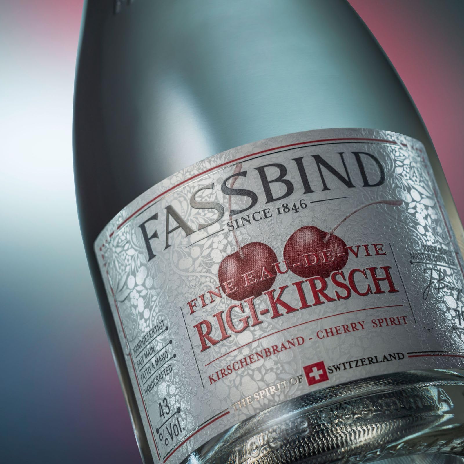 Fassbind Les Eaux de Vie Rigi-Kirsch in Geschenkpackung mit 43% vol. (1 x 0,7l)