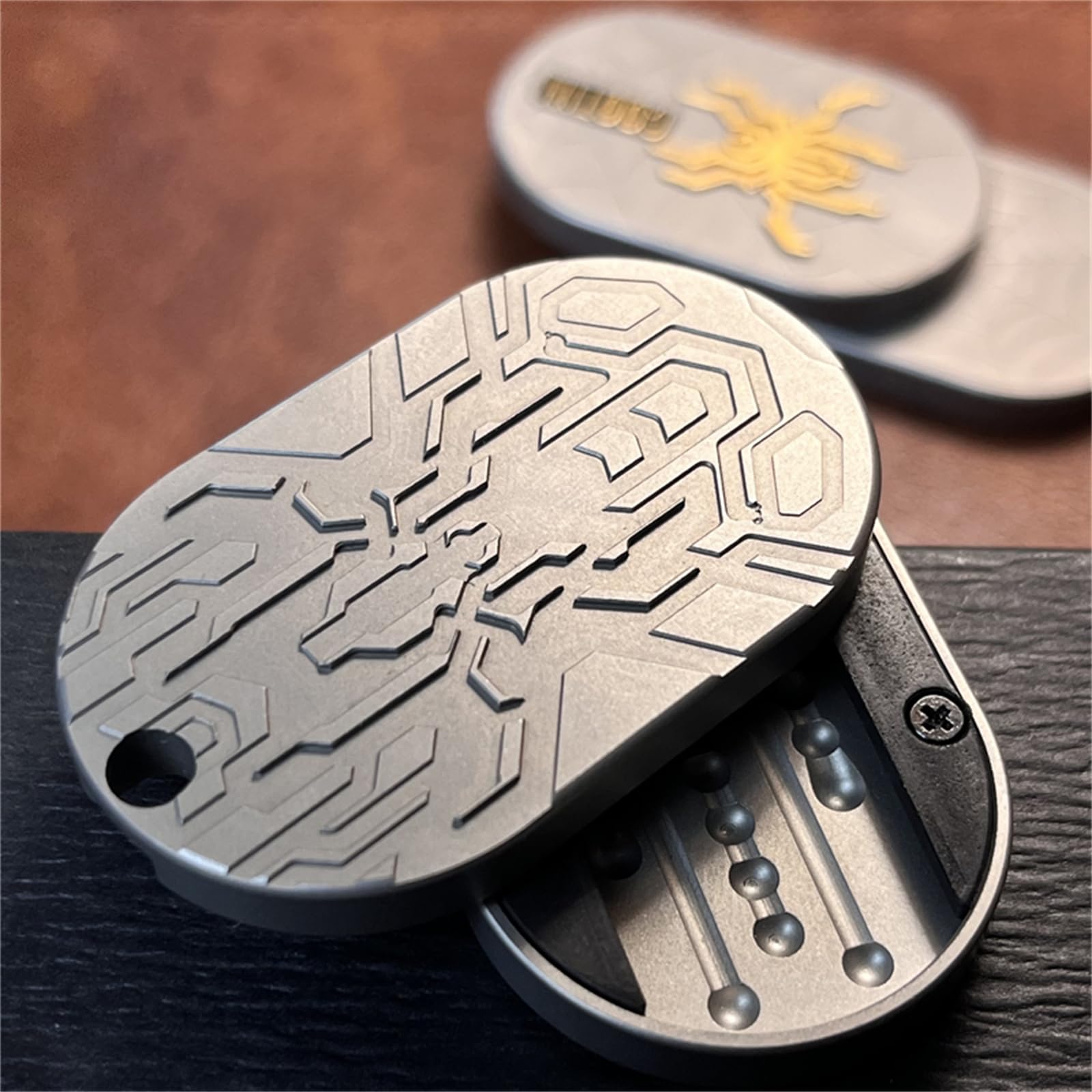 Amazon.co.jp: パーソナライズされたスパイダーパターンのフィ