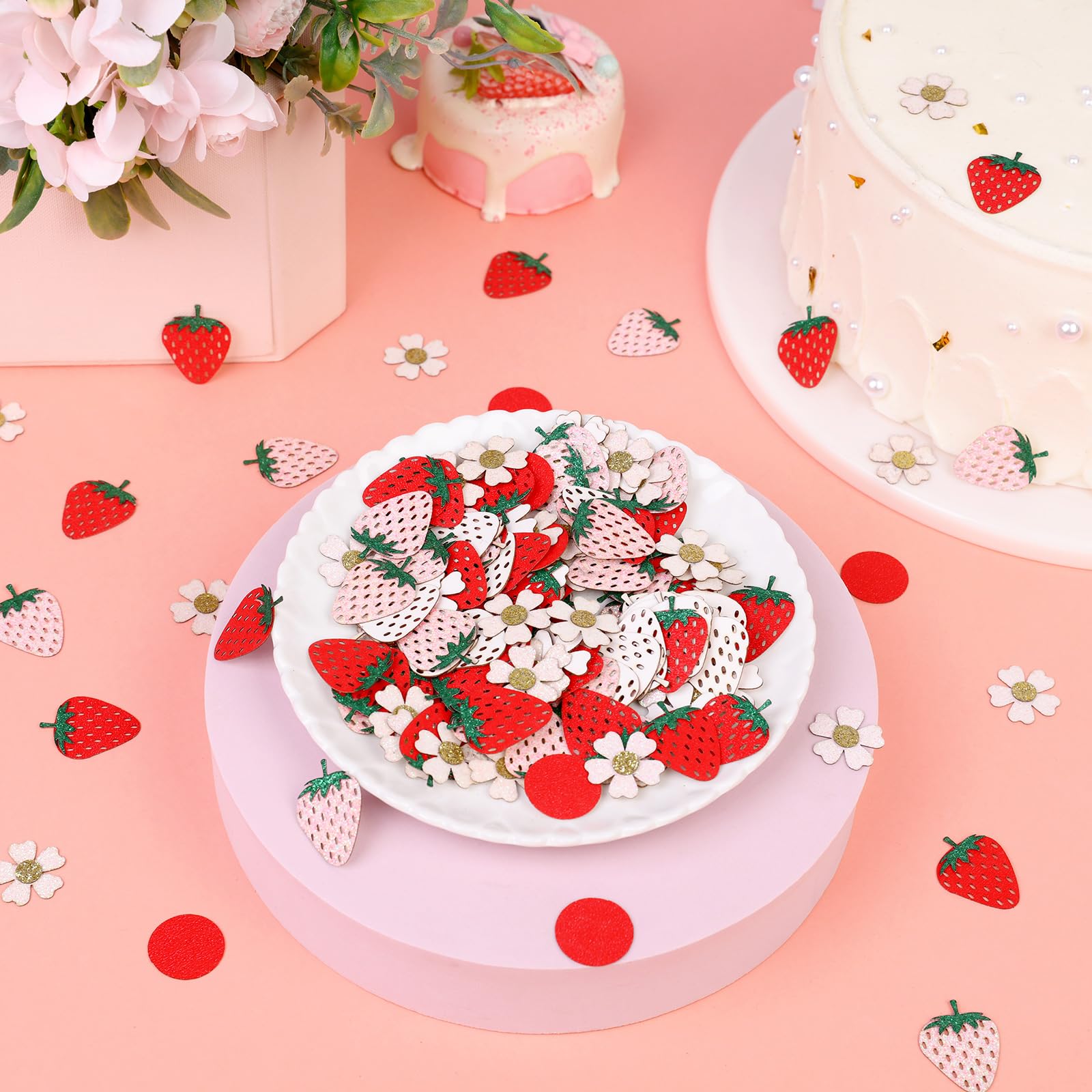 Amazon.com: Balterever Strawberry Daisy Party Decorations