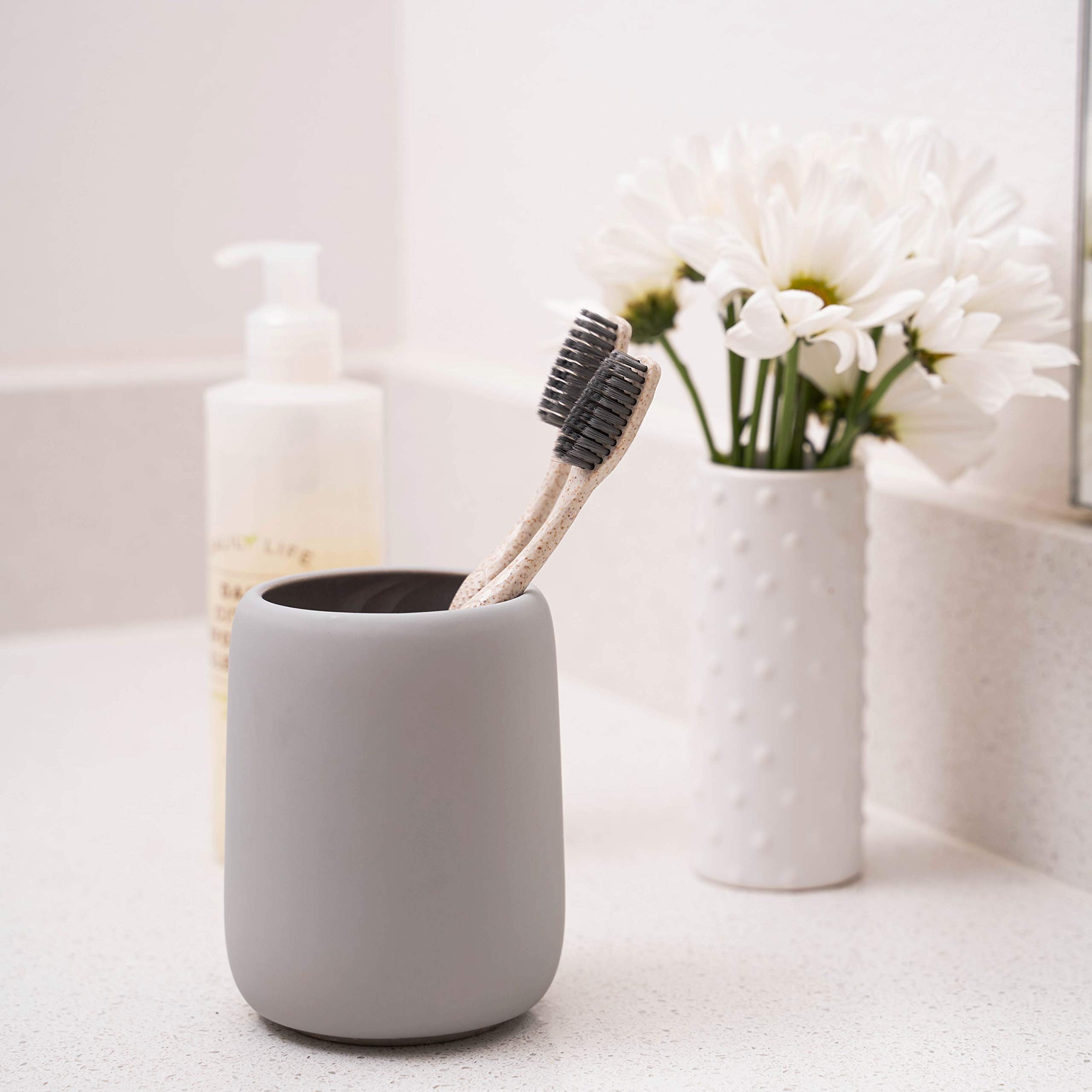 Bleeker and Rowe Cepillos de dientes biodegradables ecológicos, sellados individualmente, cerdas suaves sin BPA, sostenibles, embalaje reciclado (paquete de 100)