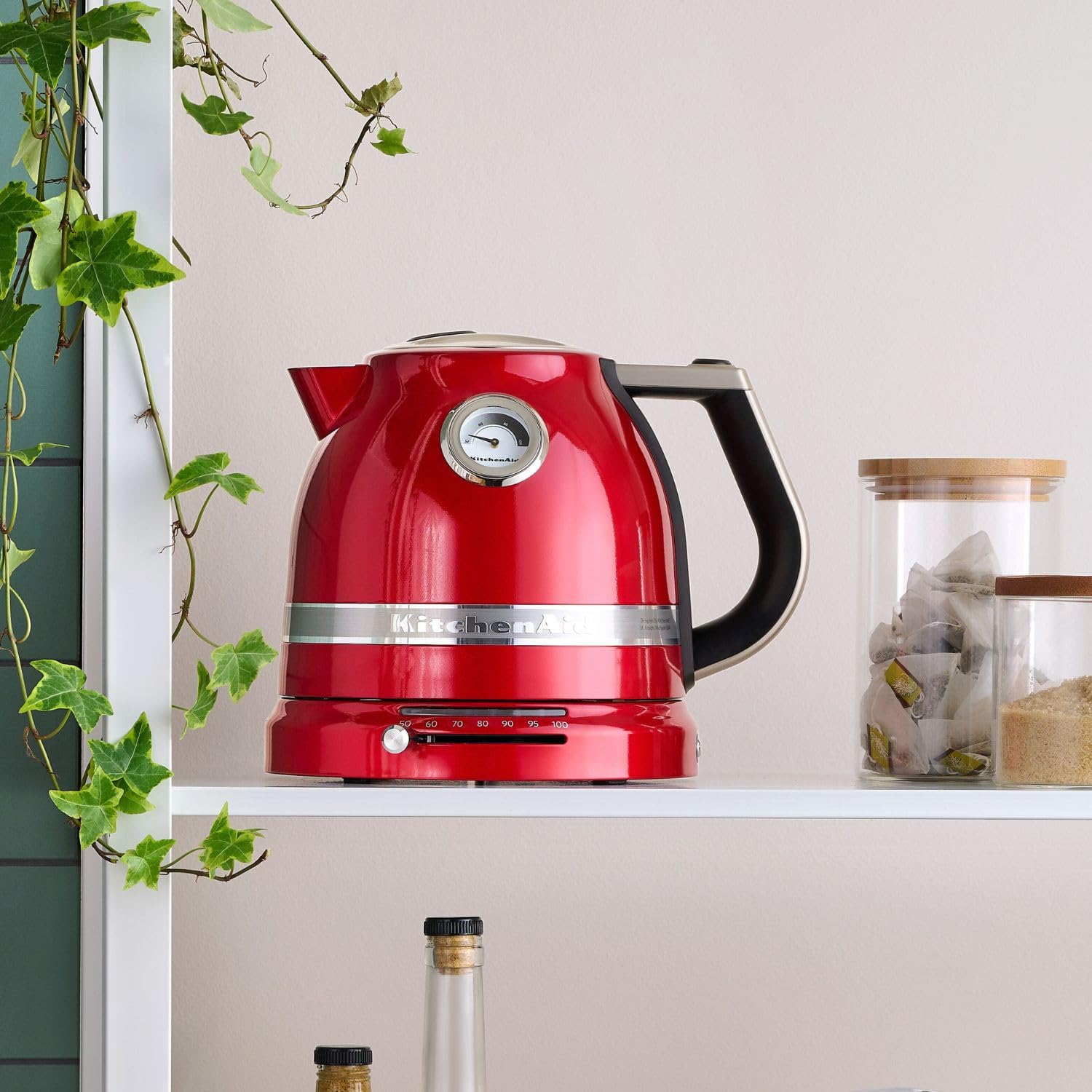 Kitchenaid Bollitore ad acqua 1,5 Litro - Artisan - Bollitore in acciaio inox con indicatore di temperatura - 2400W - Rosso Imperiale