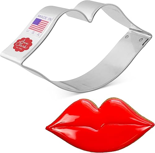 Lips Kiss - Cortador de galletas, 4.25 pulgadas, fabricado en Estados Unidos por Ann Clark
