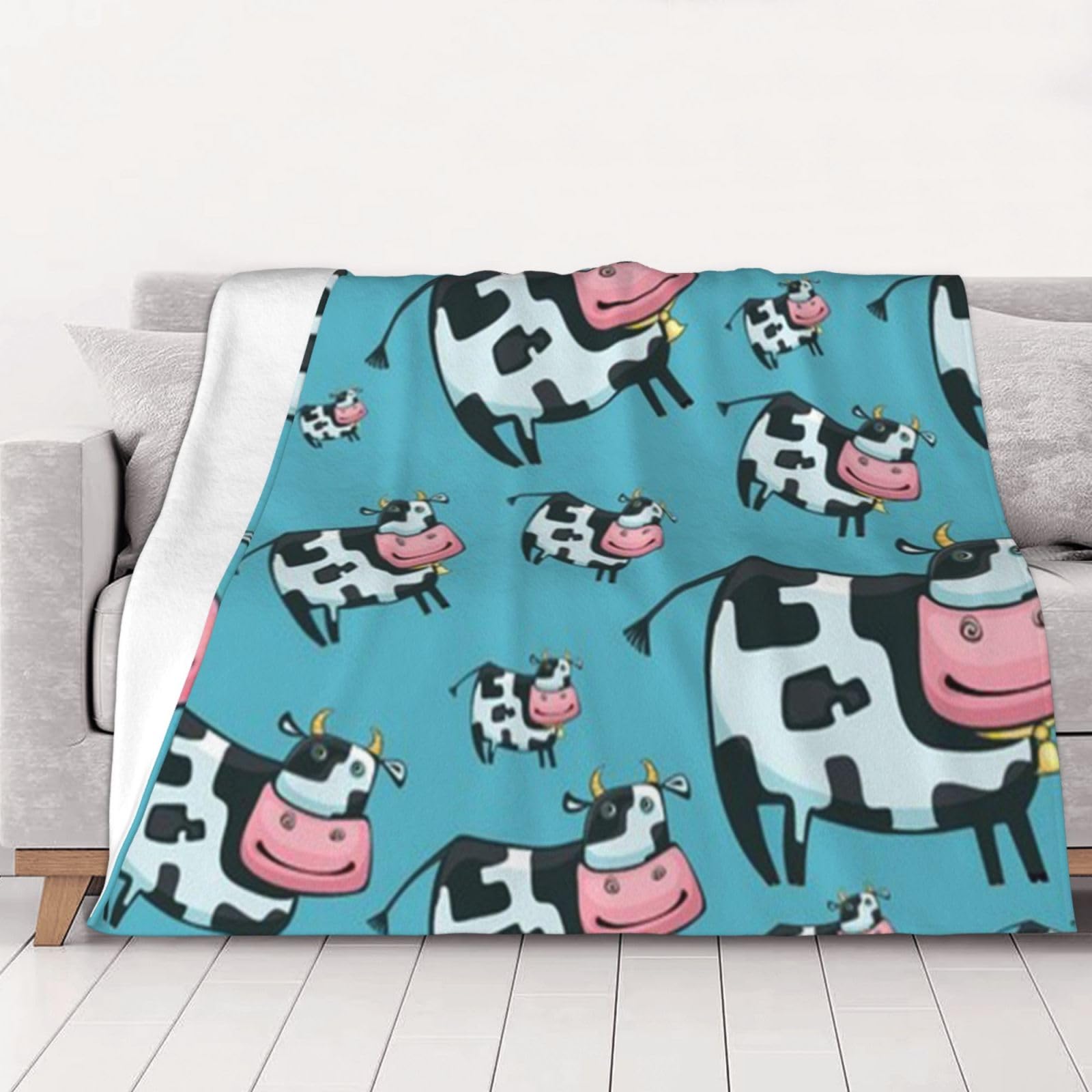 AUBKFELD Cow Printed Flannel Blanket 150x125 CM, Soft & Warm Throw Blanket for Sofa/Couch/Bed/Car, Gifts for Audlts Women Men