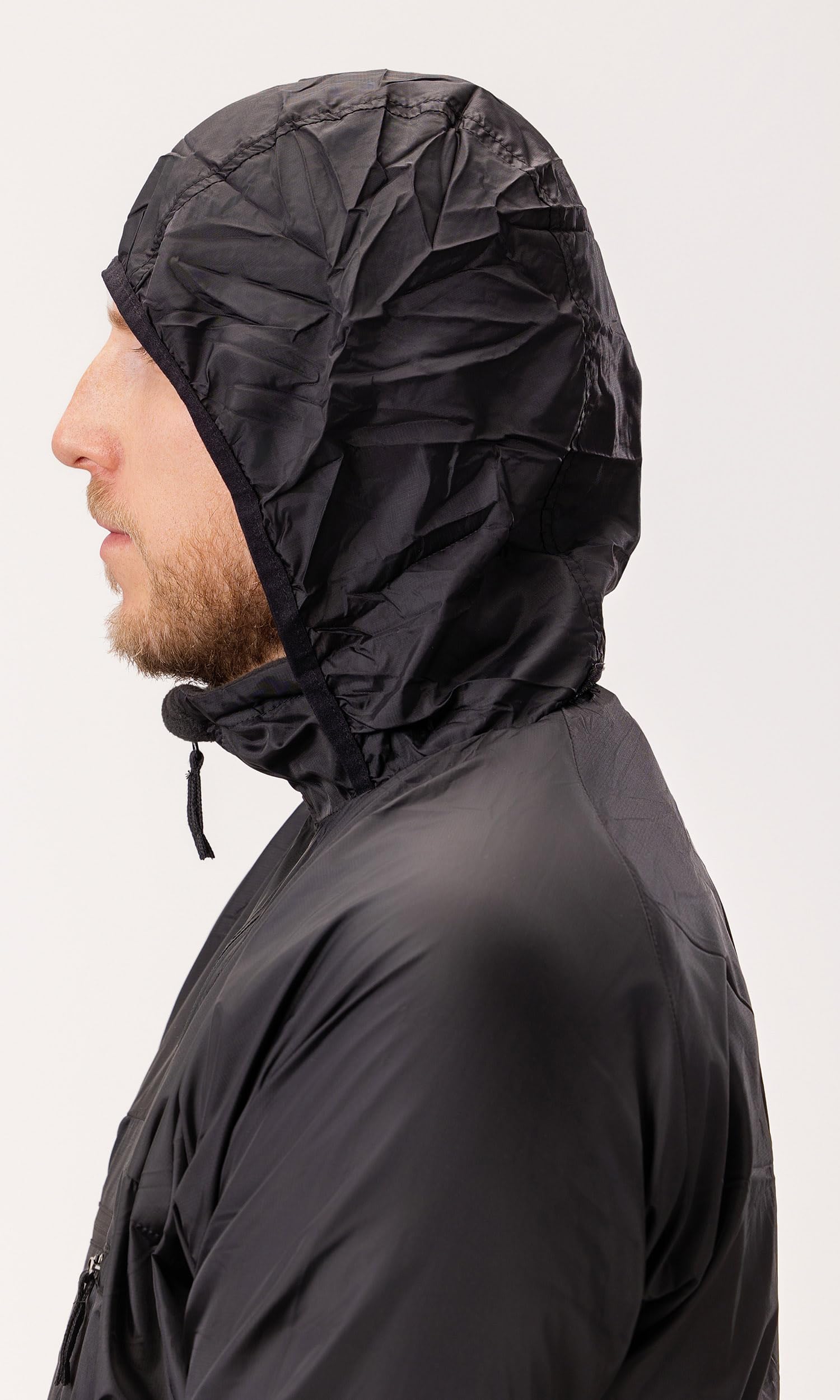 PGWEAR Windbreaker Brit – czarna męska kurtka przejściowa z zwijanym kapturem – poliester z podszewką polarową – Made in Europe