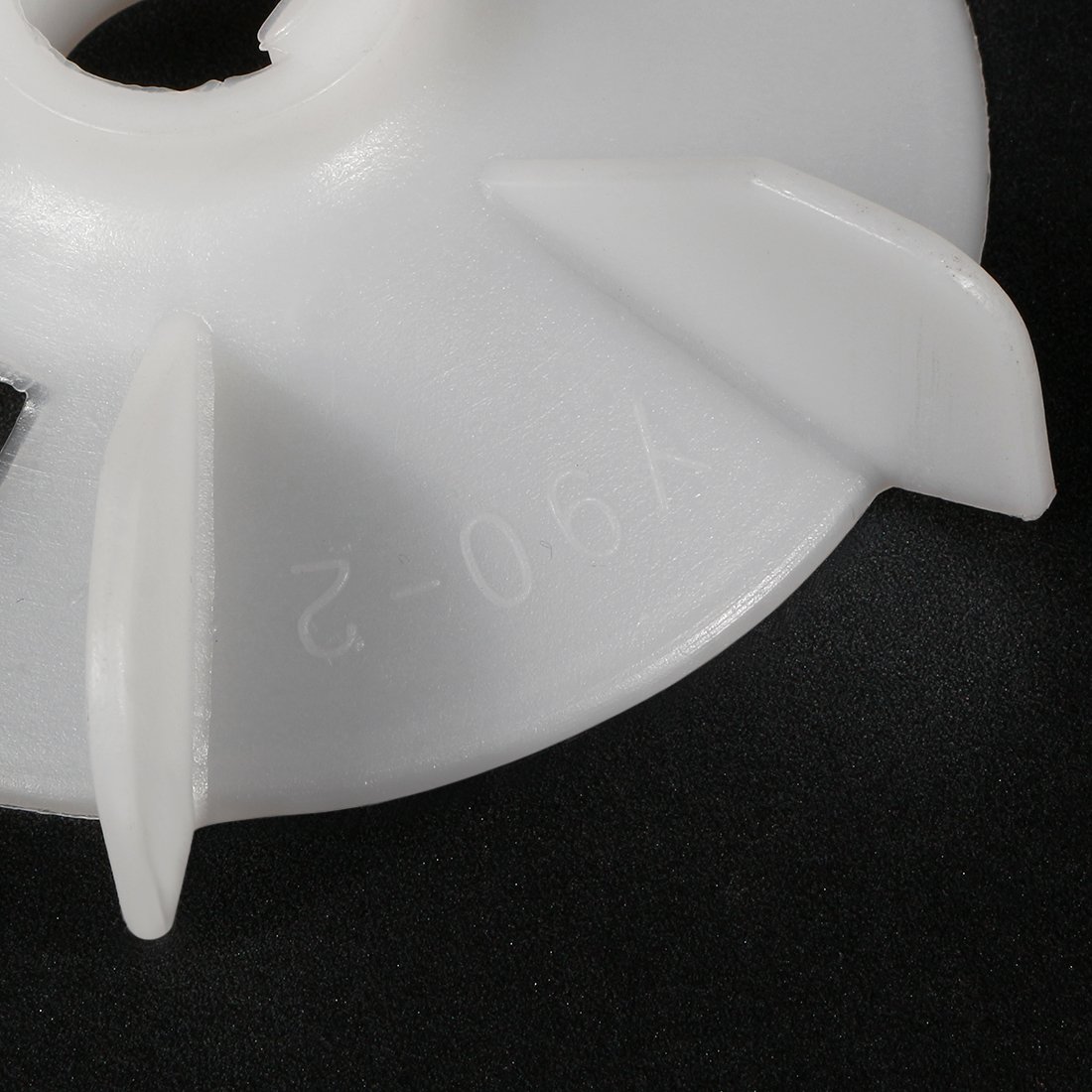 sourcing map 1Pcs 130 * 24mm Reemplazo de eje redondo Plástico blanco 6 Impulsor Paleta de ventilador del motor