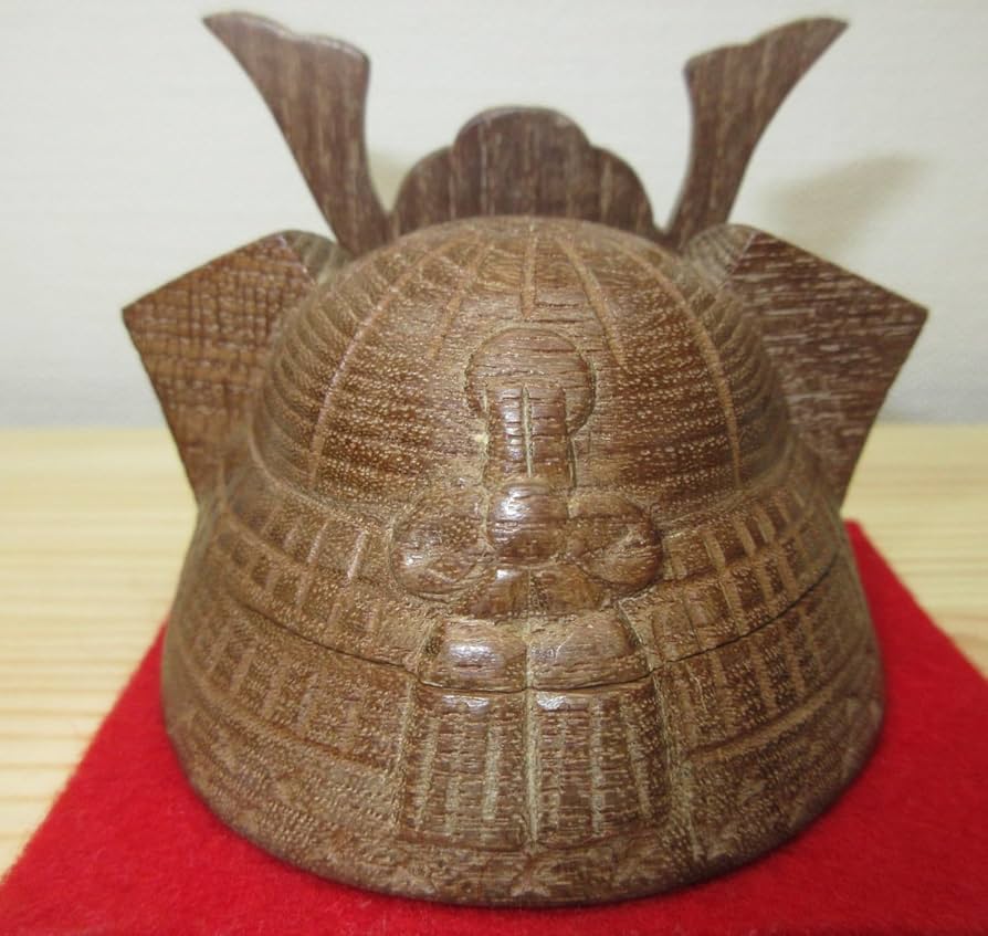 送料込【逢絢亭】茶道具 香合 桑地 兜の形 内金箔塗 木製 川本光春 共箱入り Amazon｜ノーブランド品【逢絢亭】茶道具香合桑地兜の形内金箔塗