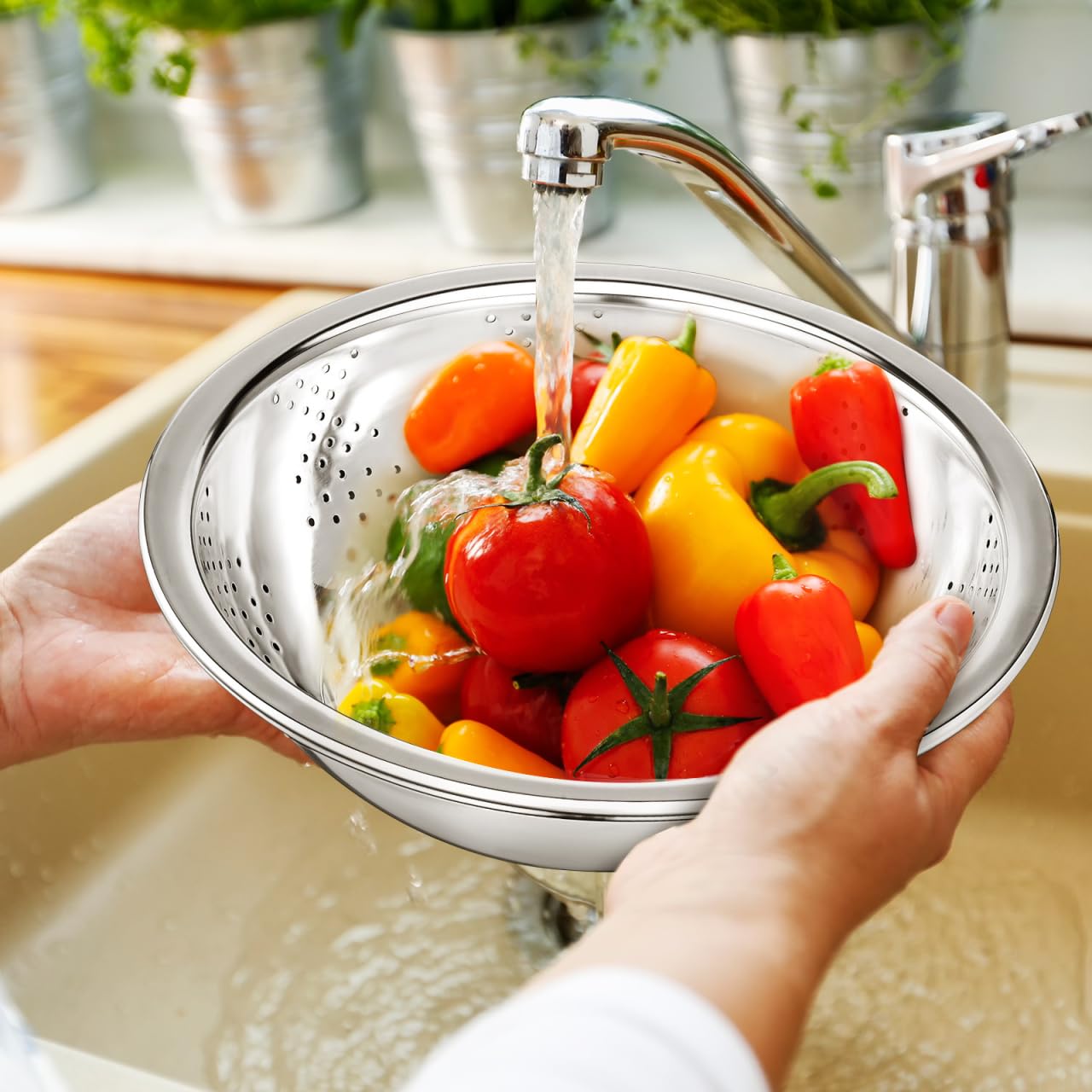 Ciieeo Bassine Inox Multifonction avec Passoire Égouttoir pour Fruits et Légumes Bol de Lavage et Panier de Stockage Alimentaire Évier de Cuisine Pratique et Facile à Nettoyer