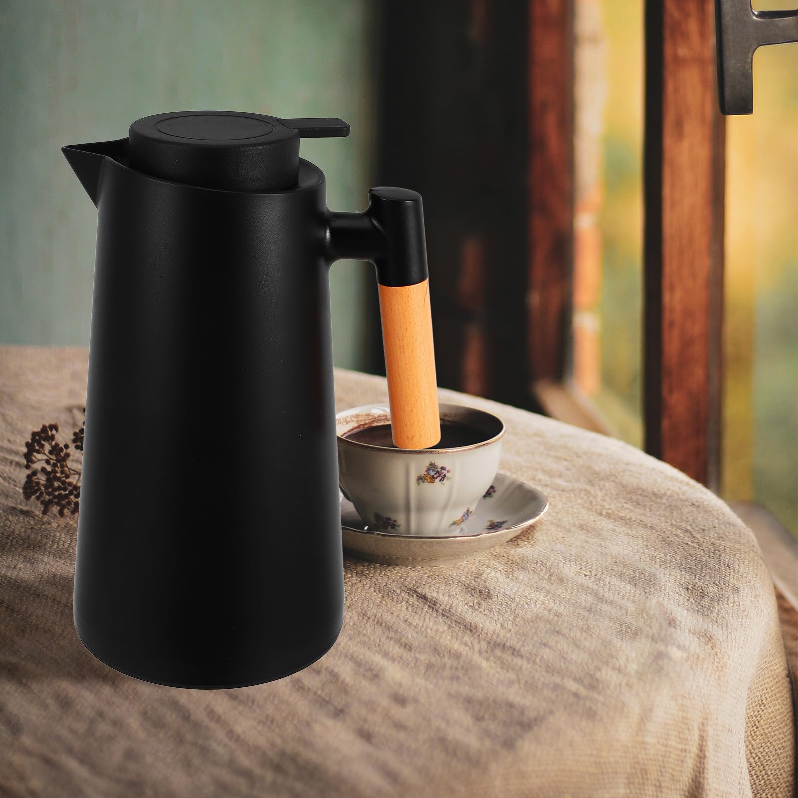 Thermoskanne 1000ml Schwarz mit Griff und Deckel Vakuumisolierte Glasflasche Hält Getränke Heiß oder Kalt Leicht und Stilvoll für Büro oder Zuhause