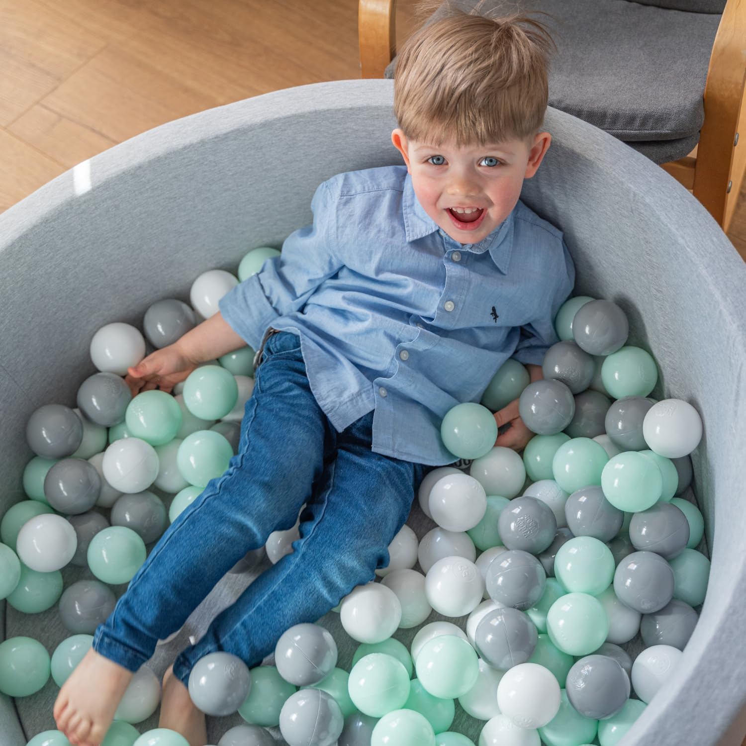 Foam Ball Pit 35x11.8 inch with 200 Balls - Image 4
