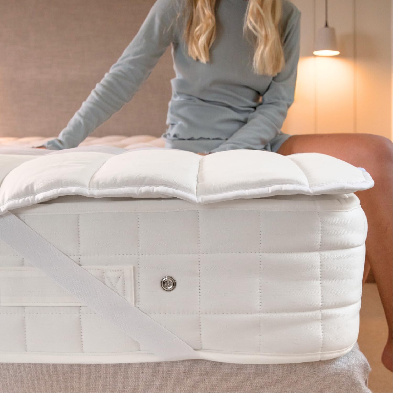 Putnams White British Wool Mattress Topper (King)
