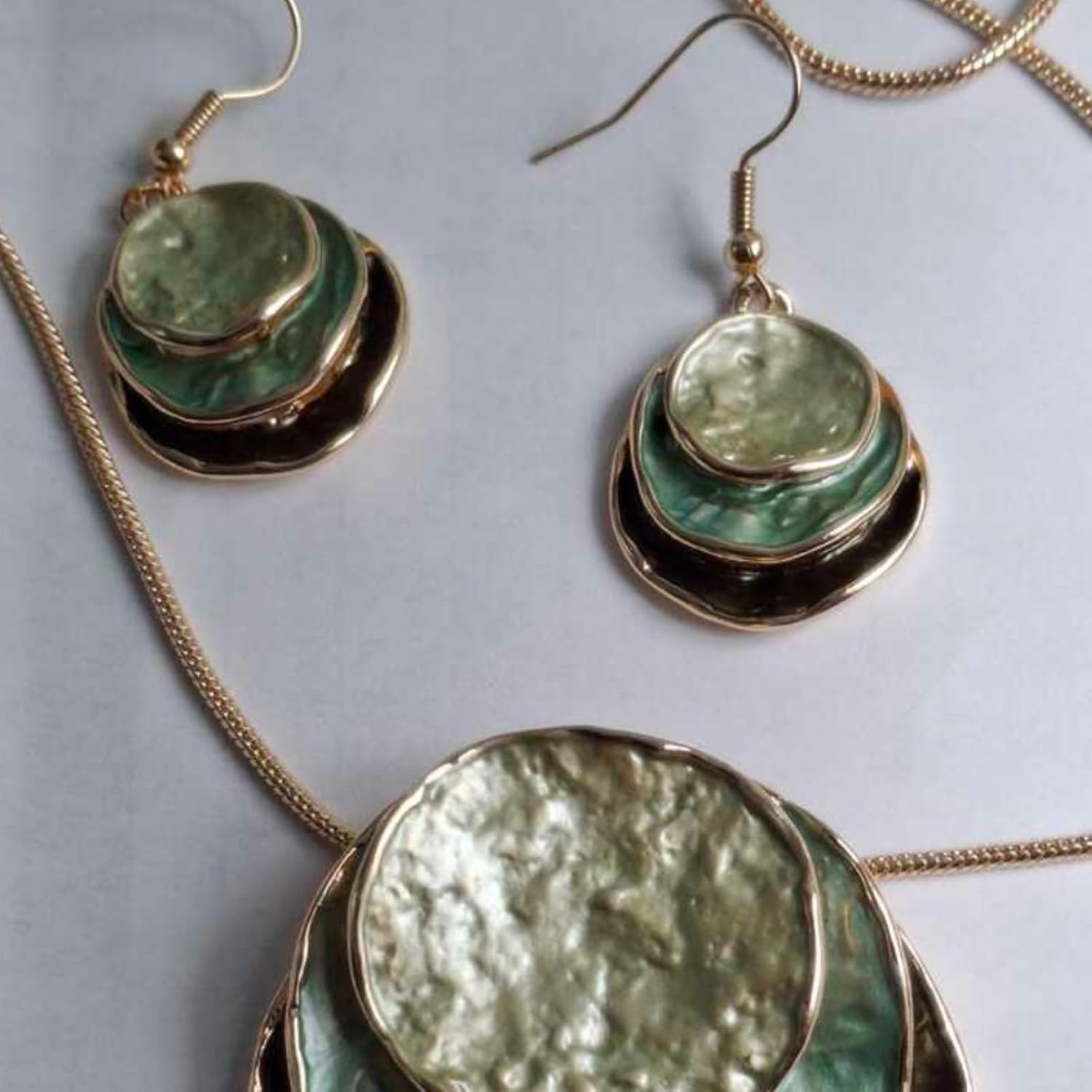 72ore Boho Necklace Earrings Dainty Gold Green Circular Pendant Vintage Enamel Necklace Earrings for Women Jewelry Set Birthday Gifts Party Dresses Accessories Vacation - Image 3
