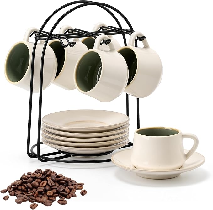Keramische koffiekop en schotel