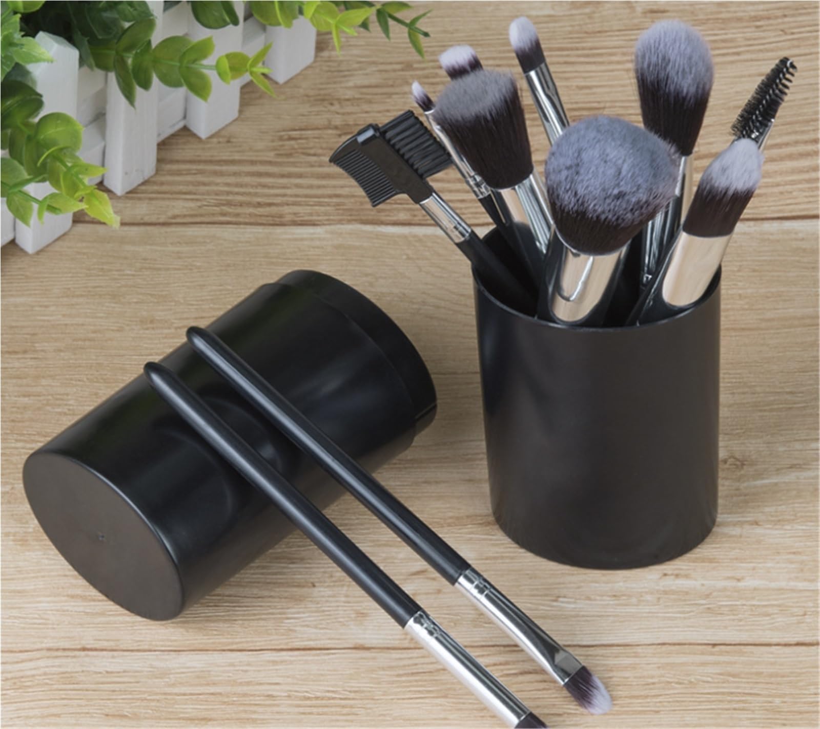 Set De Pinceles De Maquillaje Juego De 12 Brochas De Maquillaje con Estuche Adecuado For Base, Sombra De Ojos, Contorno Herramienta De Maquillaje(Black)