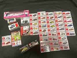 トミカまとめ売り 14点セット 早い者勝ち】 トミカ14個 セット売り 全未開封｜Yahoo!フリマ