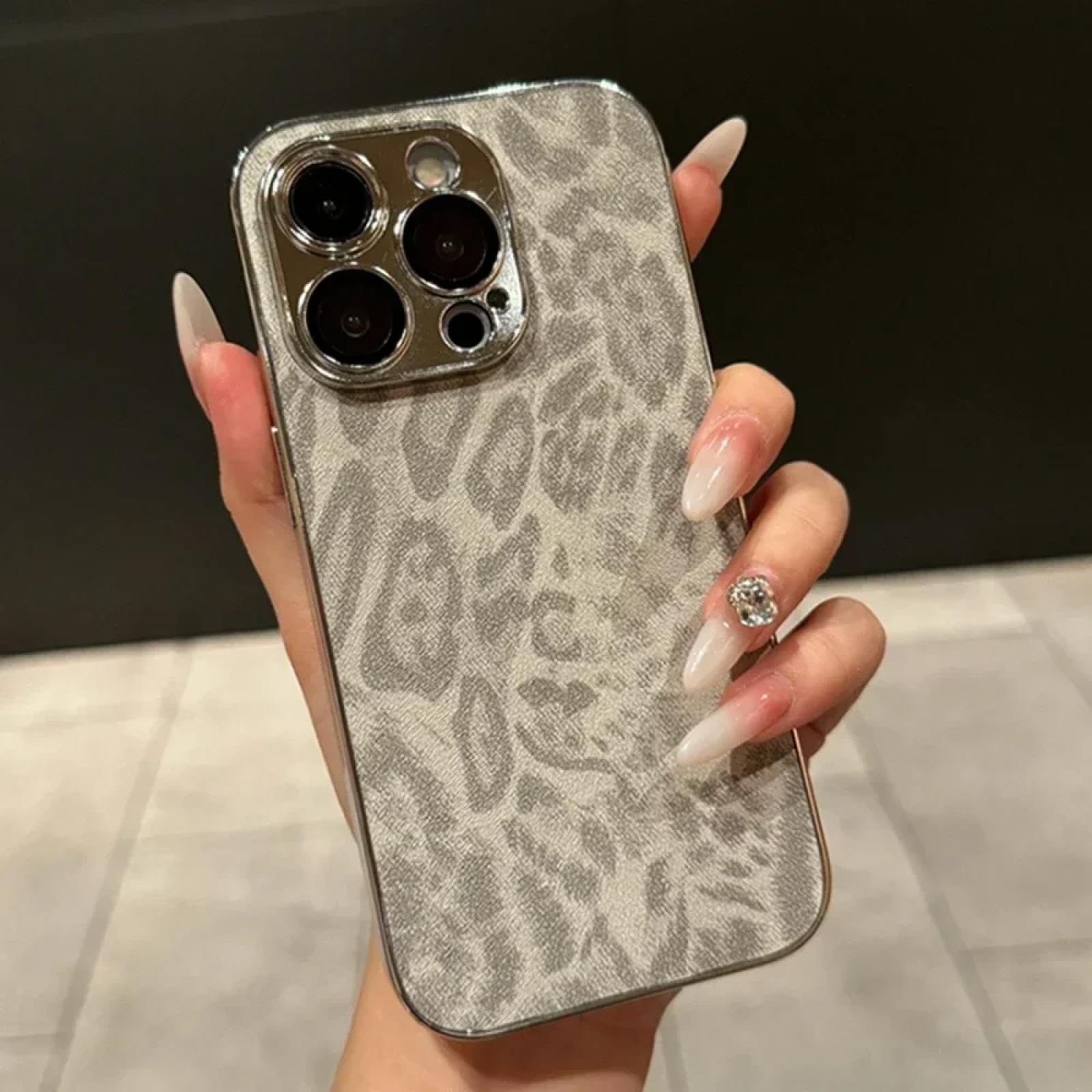 Coque iPhone 11 Pro Max léopard gris en métal rigide de taille L - 7