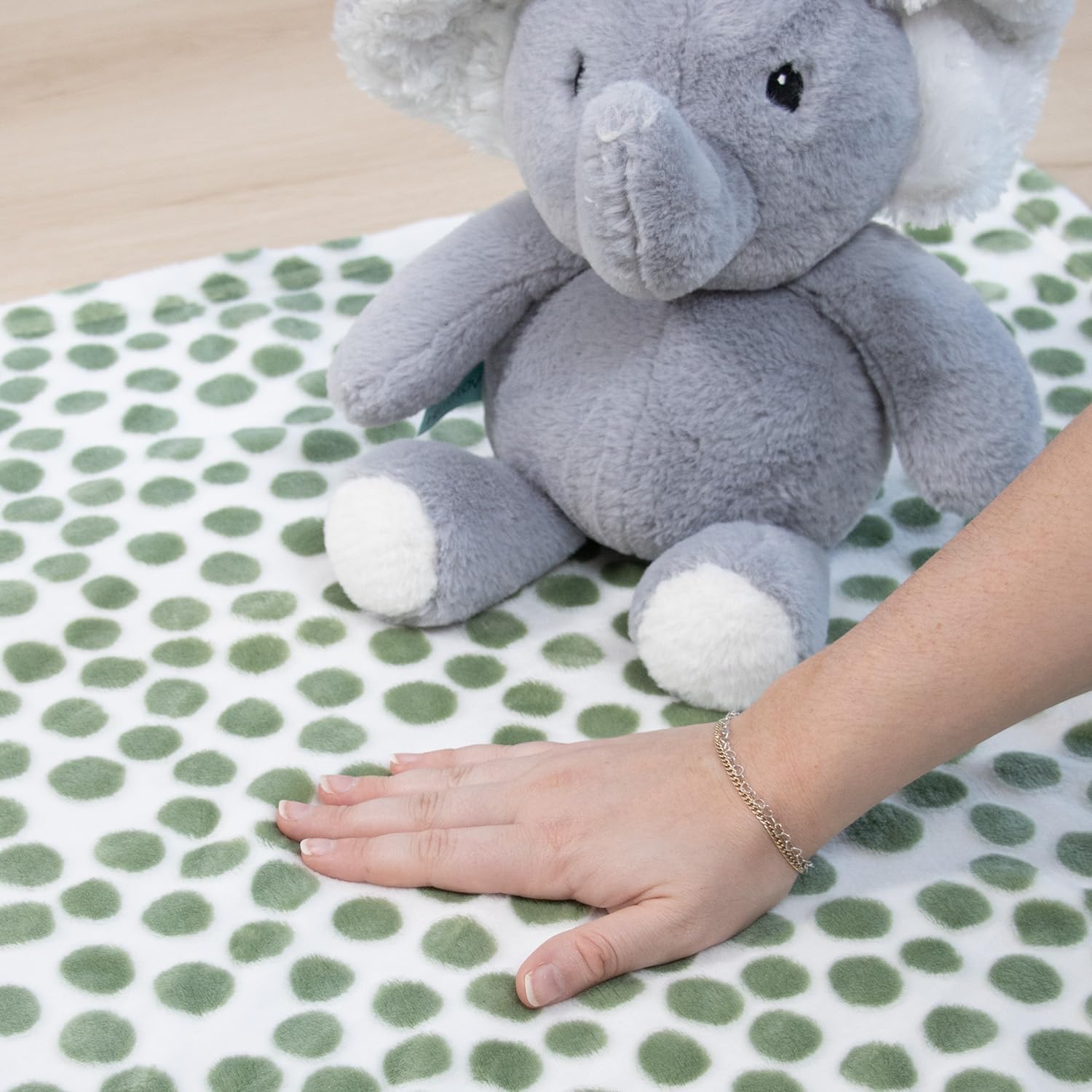 The Peanutshell Blanket Gift Set, Ellie Plush Elephant Stuffed Animal Toy for Boys, Girls, Cute Elephant Plushies, Animal Plush Toys, Small Blanket,Best Baby Shower,Toddler, Kids, Birthday, Christmas