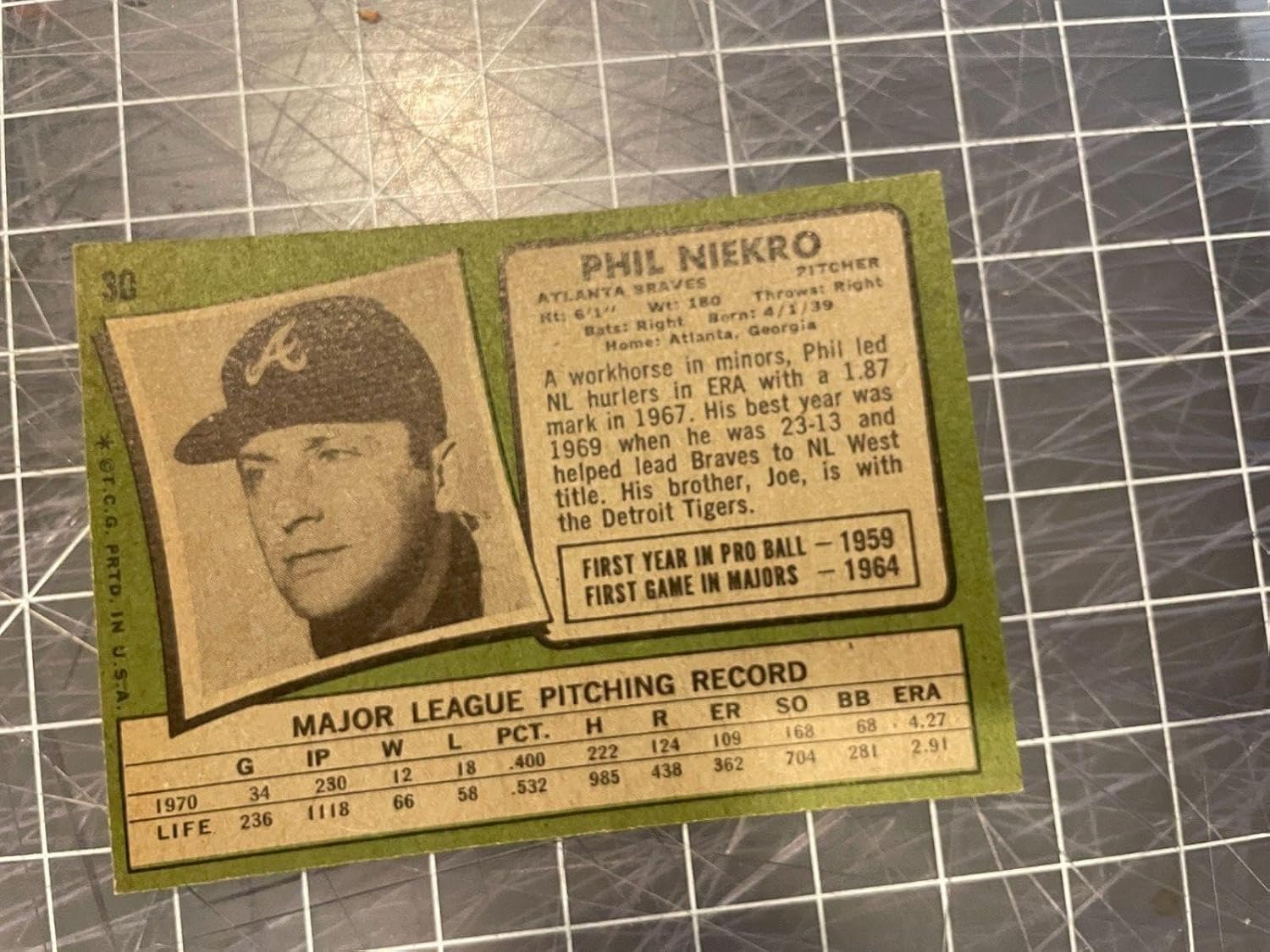 1971 Topps #30 Phil Niekro Atlanta Braves Baseball Card Nm+ #2 - Slabbed Baseball Cards