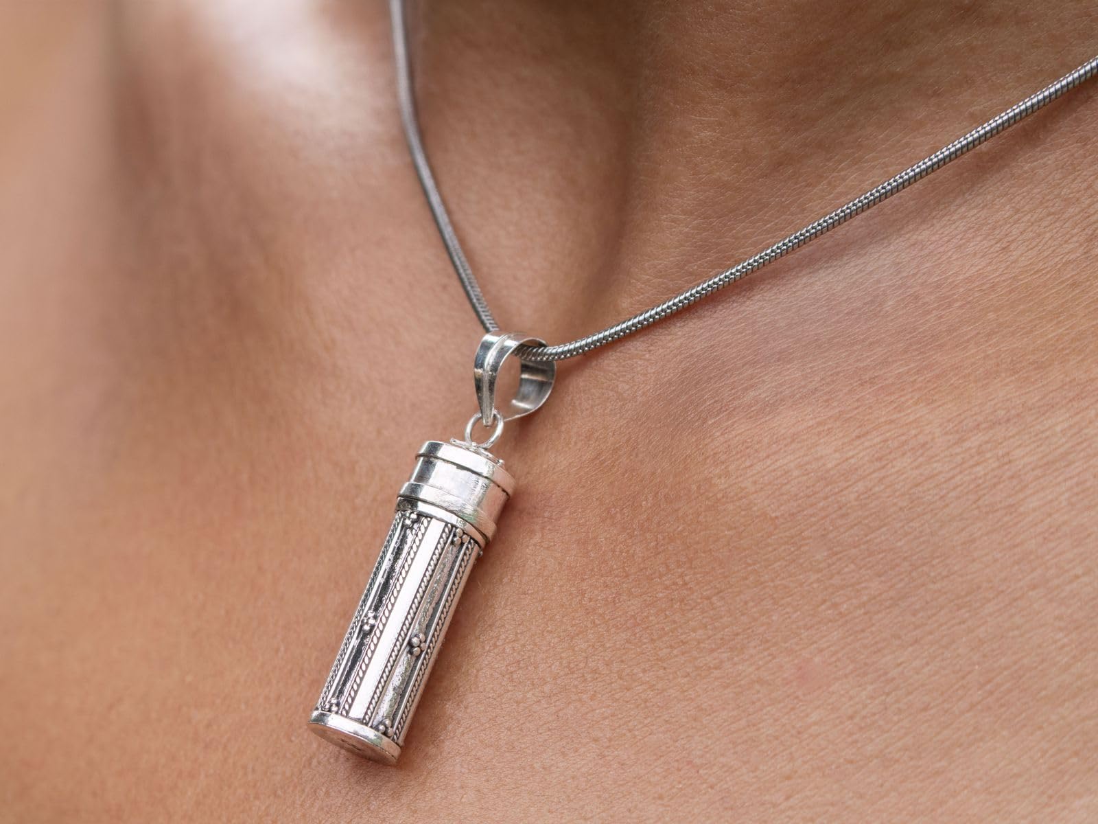 Fly Style Kettenanhänger Silber Phiole Amulett Parfum Anhänger - Aromatherapie Kette - Notfall Anhänger - Urnenketten für Asche