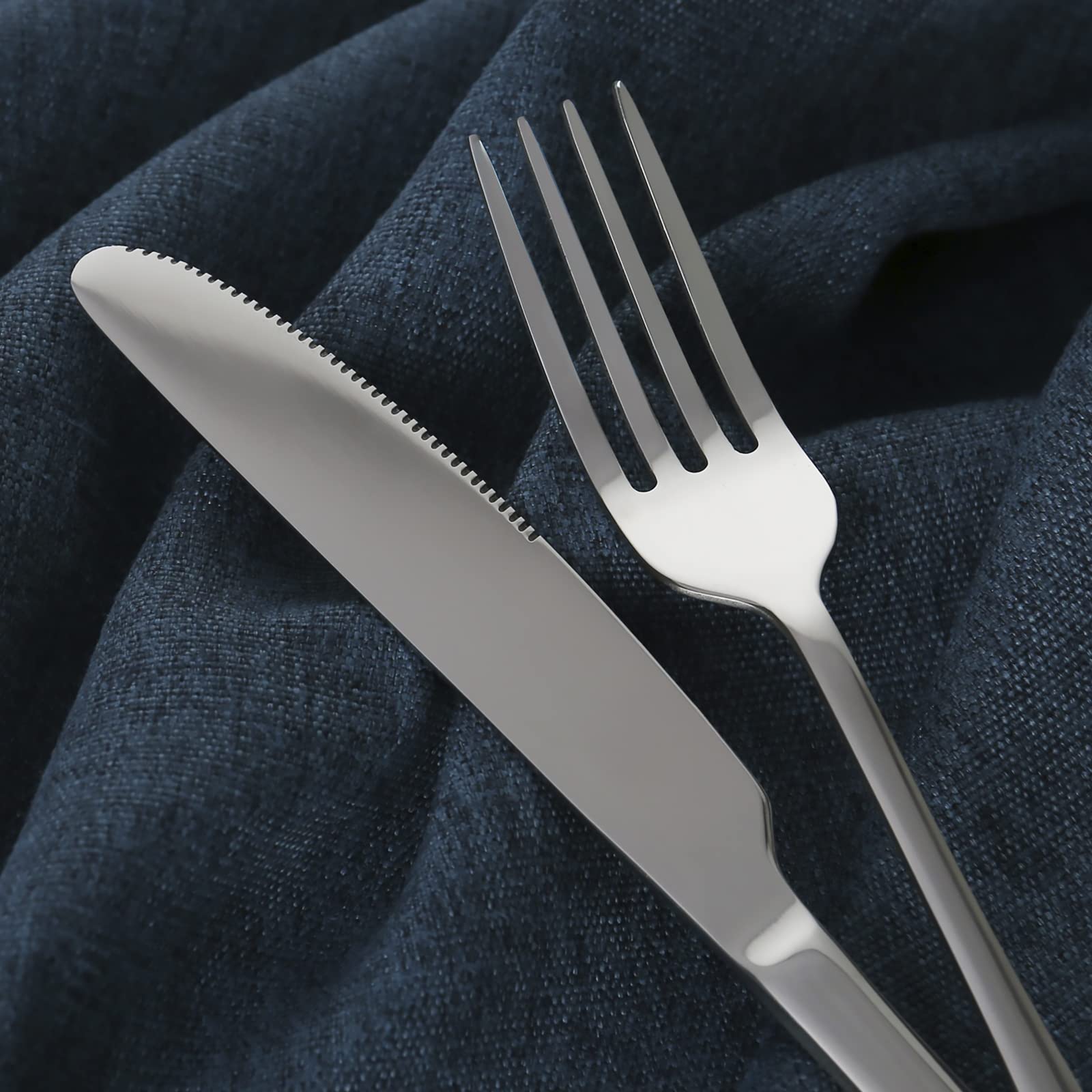 Pleafind - Set di posate da 24 pezzi, in acciaio inox, per 6 persone, cucchiaio, coltello e forchetta, lucidato a specchio e lavabile in lavastoviglie, set di posate per la casa e