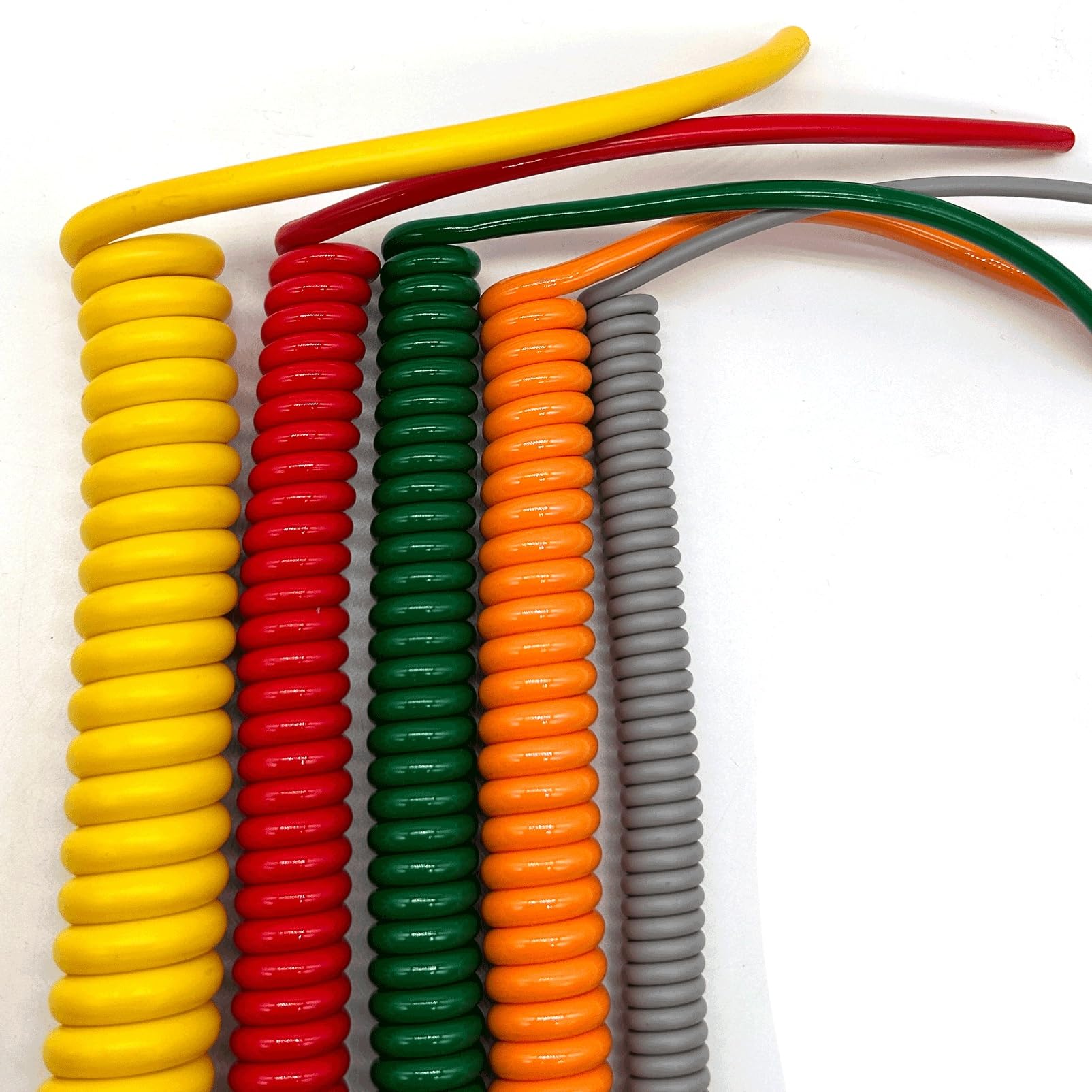 Graues 2-adriges Spiralkabel 17AWG 1mm2 Hitzebeständiges Polyurethan Dehnbare 15 Meter Leitung Elastizität
