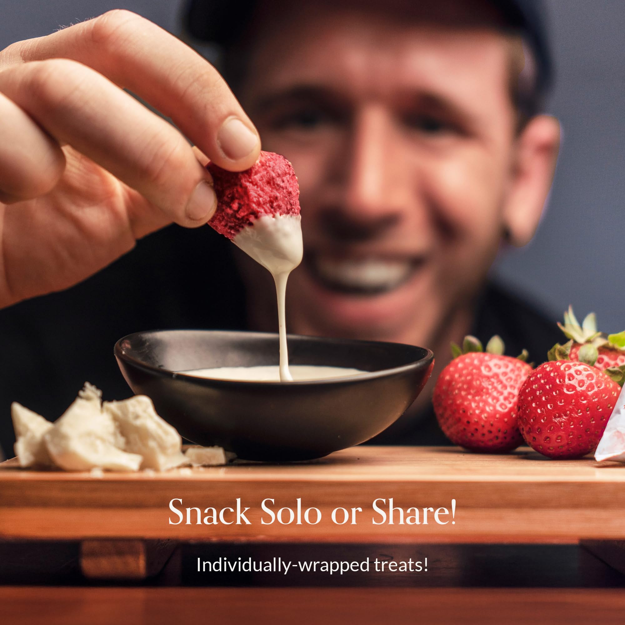 Bokksu White Chocolate-Infused Freeze Dried Strawberries 6-Piece Box () - Authentic Japanese Individually Wrapped Freeze Dried Strawberry Fruit Snacks in Elegant Gift Box: 4-Pack