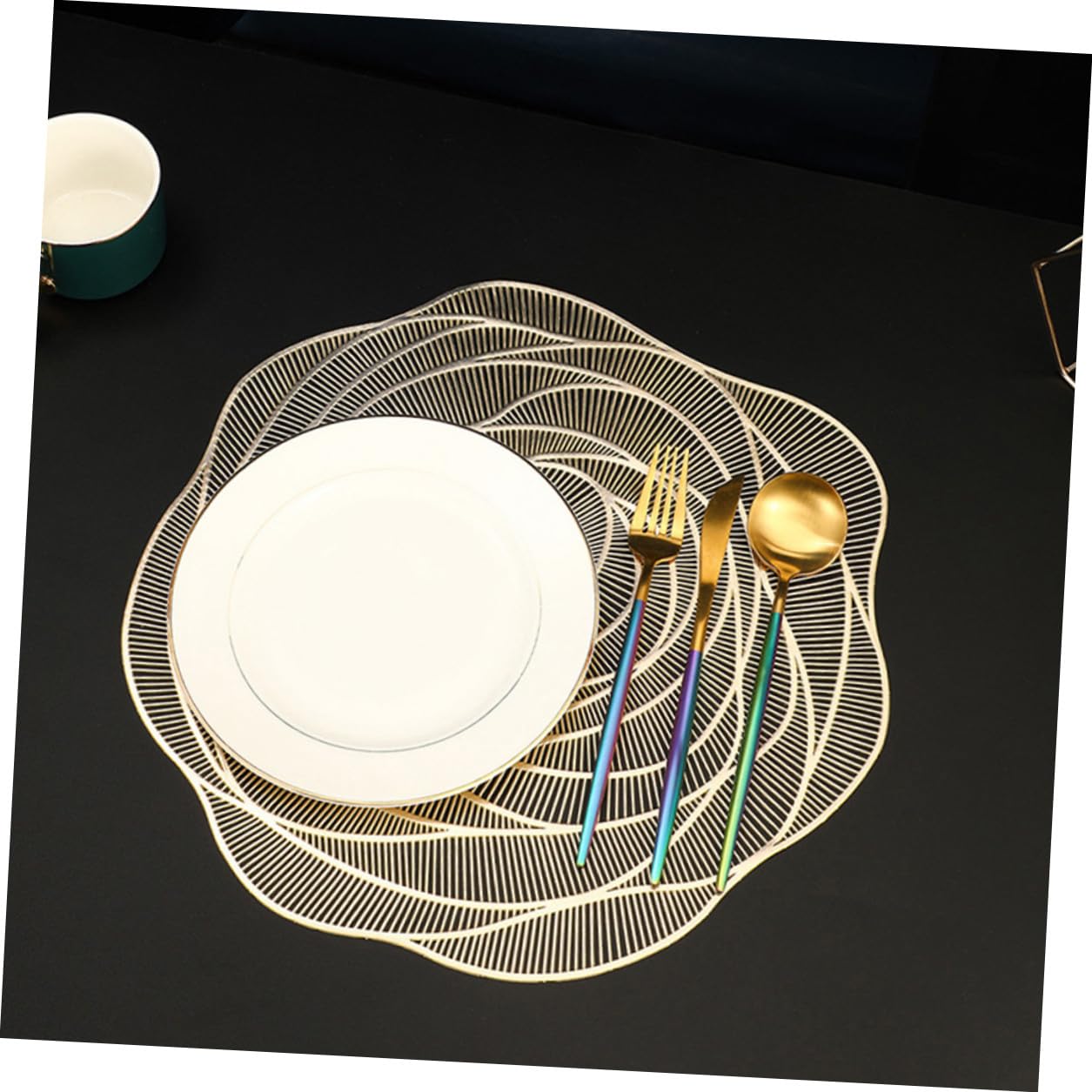TOYANDONA Manteles Individuales de PVC Huecos Diseño de Rosa Dorada 38 CM 6 Piezas para Decoración de Mesa Posavasos para Fiestas y Comedor Adornos para Restaurante y Eventos