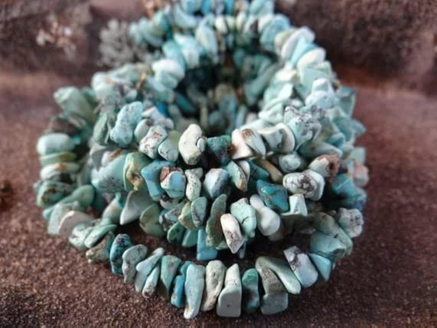Persian turquoise matte chip beads LKBEADS 3-7mm pour création de collier