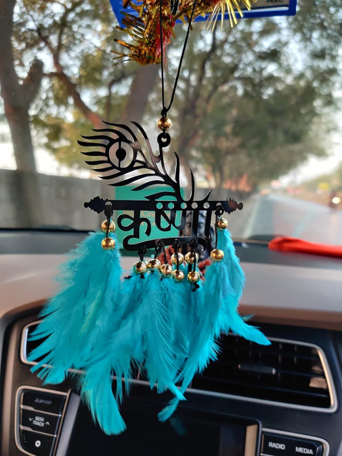 IIEDream Catcher car Hanging of Krishna with Sky Blue Feather Theme/Origional Feather/Car Hanging Decor/Pack of 1 (Krishna)-image-3