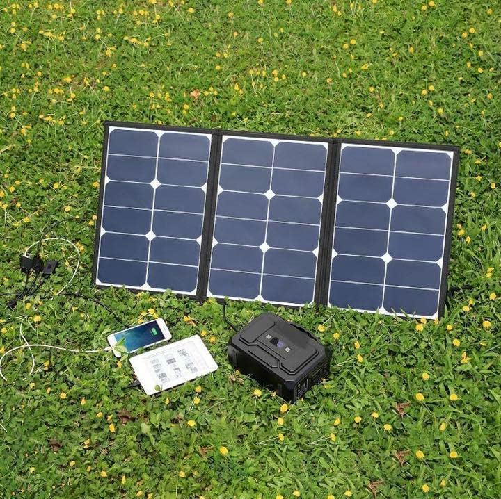 ❤米国の超高効率ソーラーパネルを4枚搭載♪❤超パワフル❣ソーラーチャージャー ❤米国の超高効率ソーラーパネルを4枚搭載♪❤超パワフル❣ソーラー