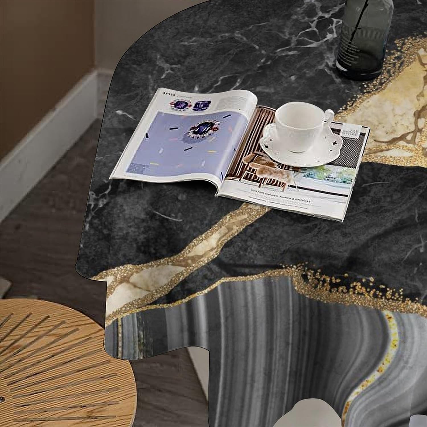 Marble Round Tablecloth,Black and Gold Texture Abstract Cracked Stone Table Covers Pattern Print Tablecloth for Indoor Outdoor Party Picnic Dining Room Kitchen Decor, 70in