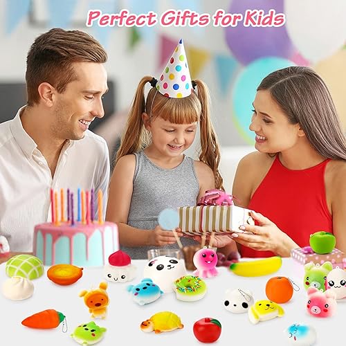 Miniatura 5 de Recuerdos de fiesta, 30 unidades Kawaii Squishies rellenos de calcetines de Navidad aleatorios de levantamiento lento para apretar, correas de