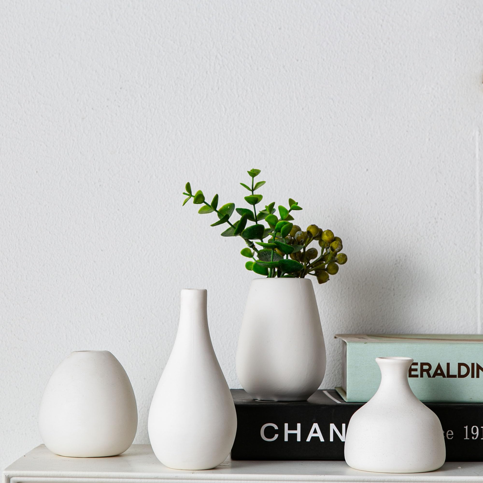 Tanvecle Weiße Keramik Knospenvase 11er Set, Kleine Vasen für Pampasgras, Blumen, Mini Vasen für Moderne Wohnkultur, Minimalistische Dekor, für Wohnzimmer, Esstisch & Regale