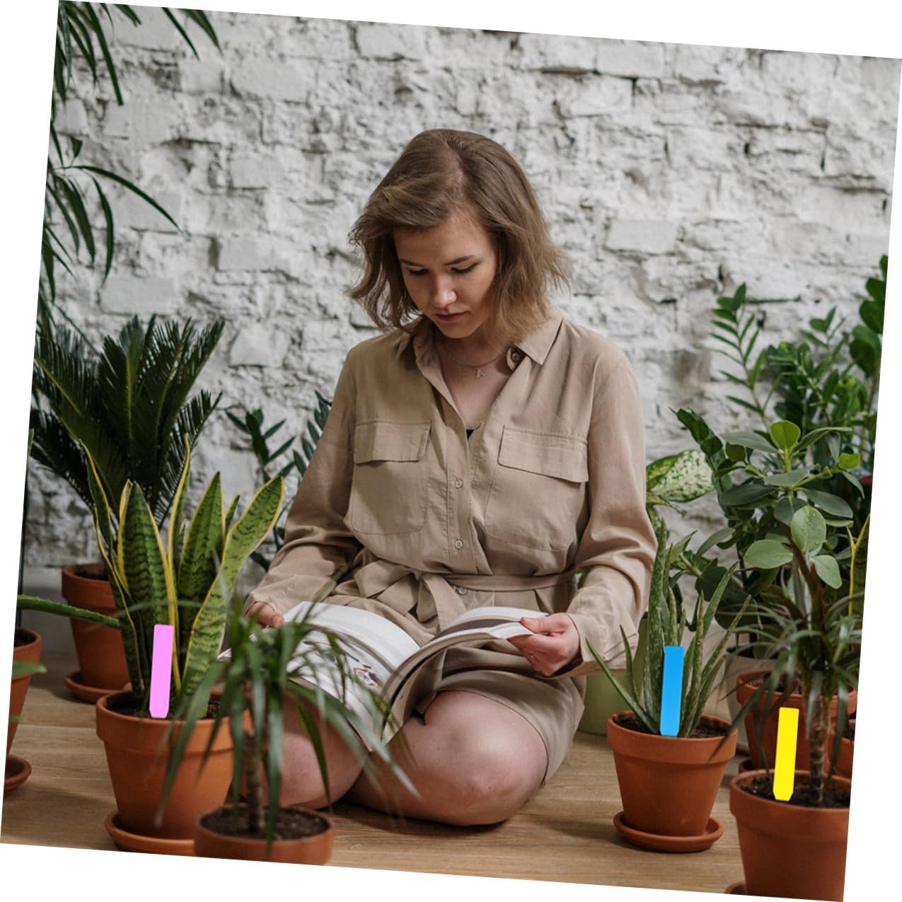 600pcs Multi-Color Plastic Plant Labels Stakes for Gardening, Waterproof Small Plant Tags 10x1.8cm, Suitable for Outdoor Garden, Flower Pots, Herb and Succulent Markers