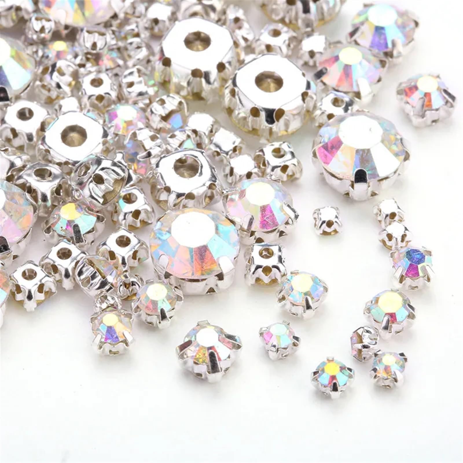 Trapano per unghie Strass in vetro Incastonatura a griffe in cristallo di vetro con retro piatto, strass da cucire, argento e oro, 3-10 mm, confezione da 30-200 pezzi(Gold Crystal AB,6mm 100pcs)