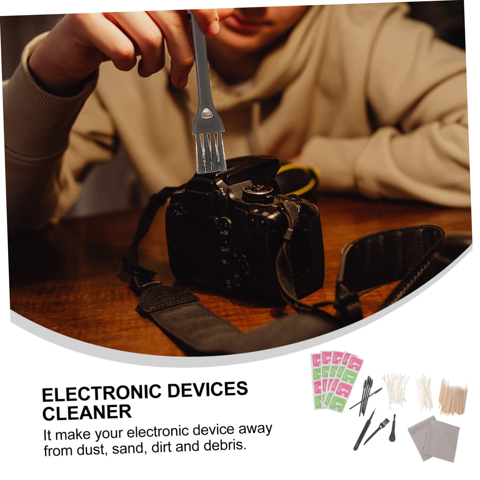 UKCOCO 3juegos Kit De Limpieza De Auriculares y Electrónica Herramientas De Limpieza Multifuncionales Cepillos Portátiles para Teclados Cámaras y Fácil De Usar y Transportar